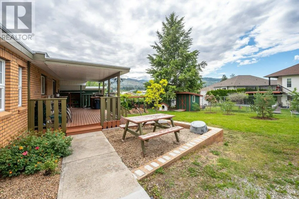 703 Similkameen Avenue