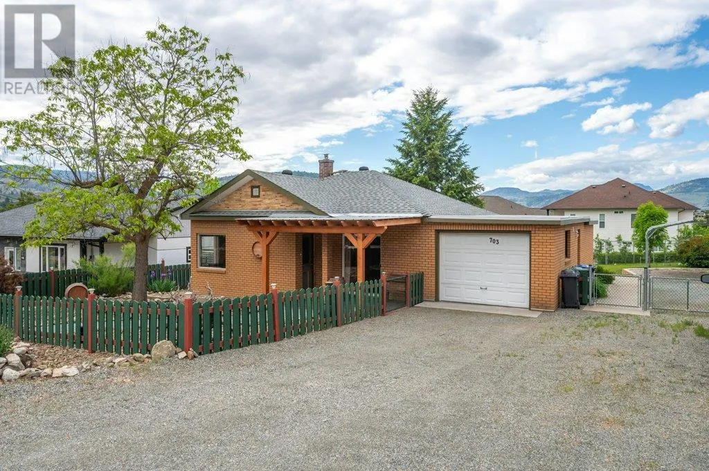 703 Similkameen Avenue