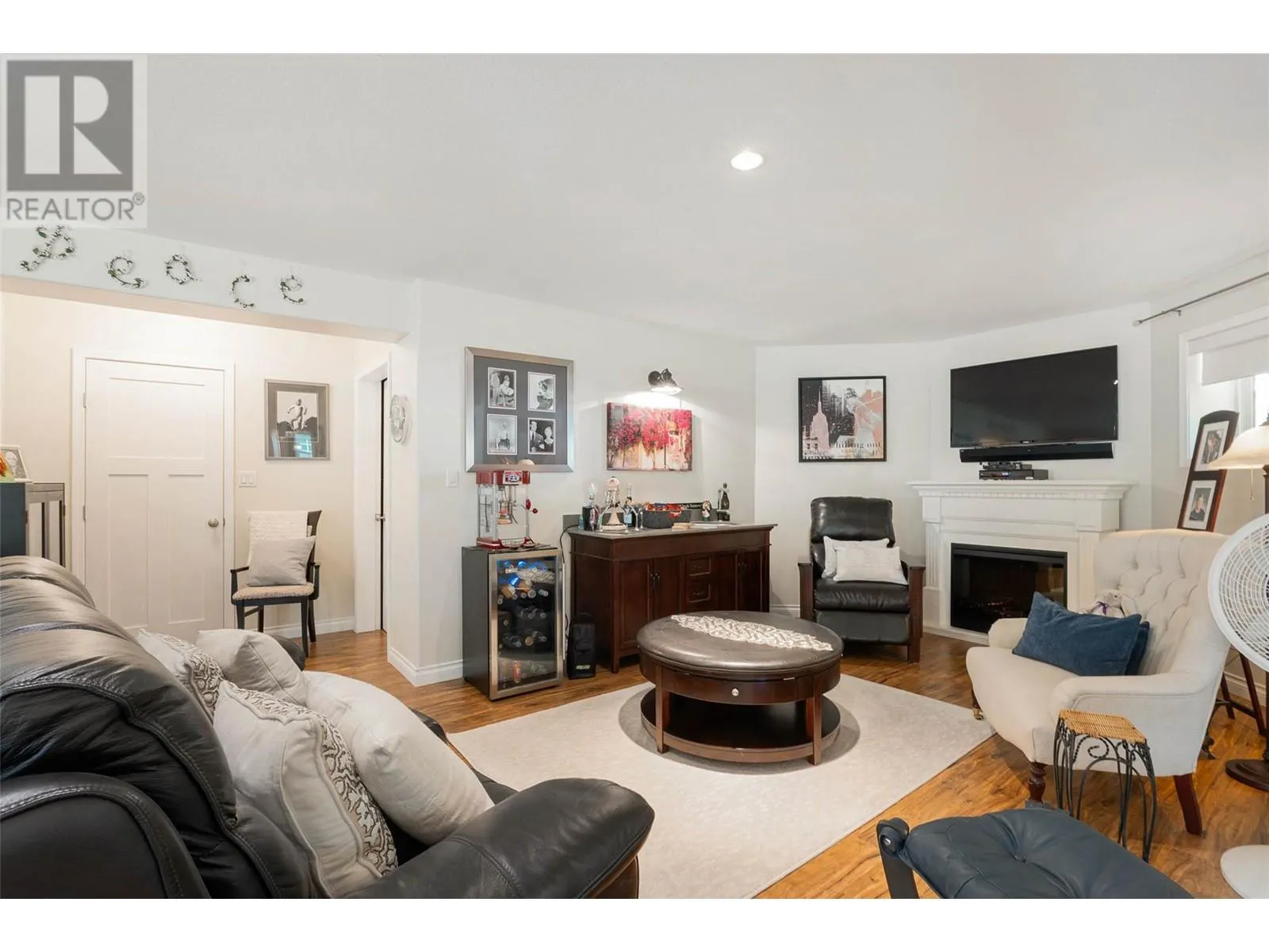 2696 FRASER Road