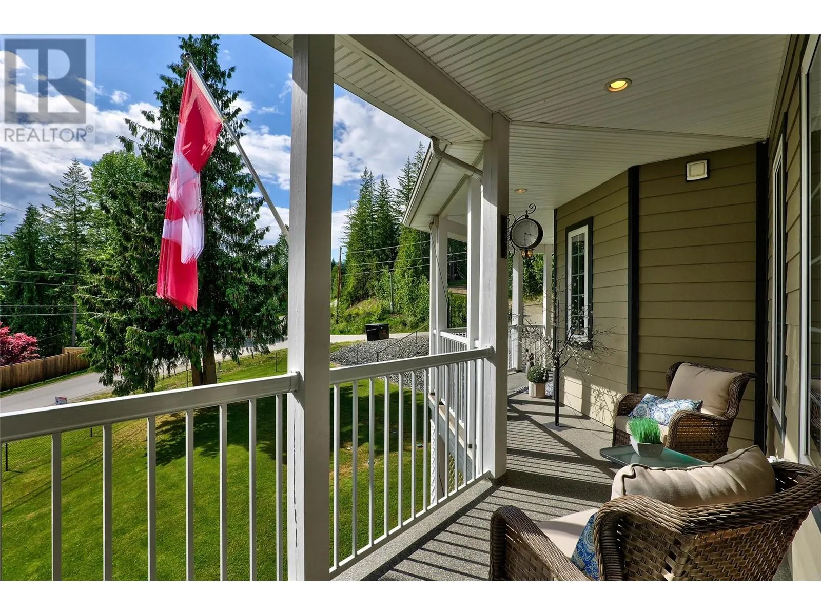2696 FRASER Road