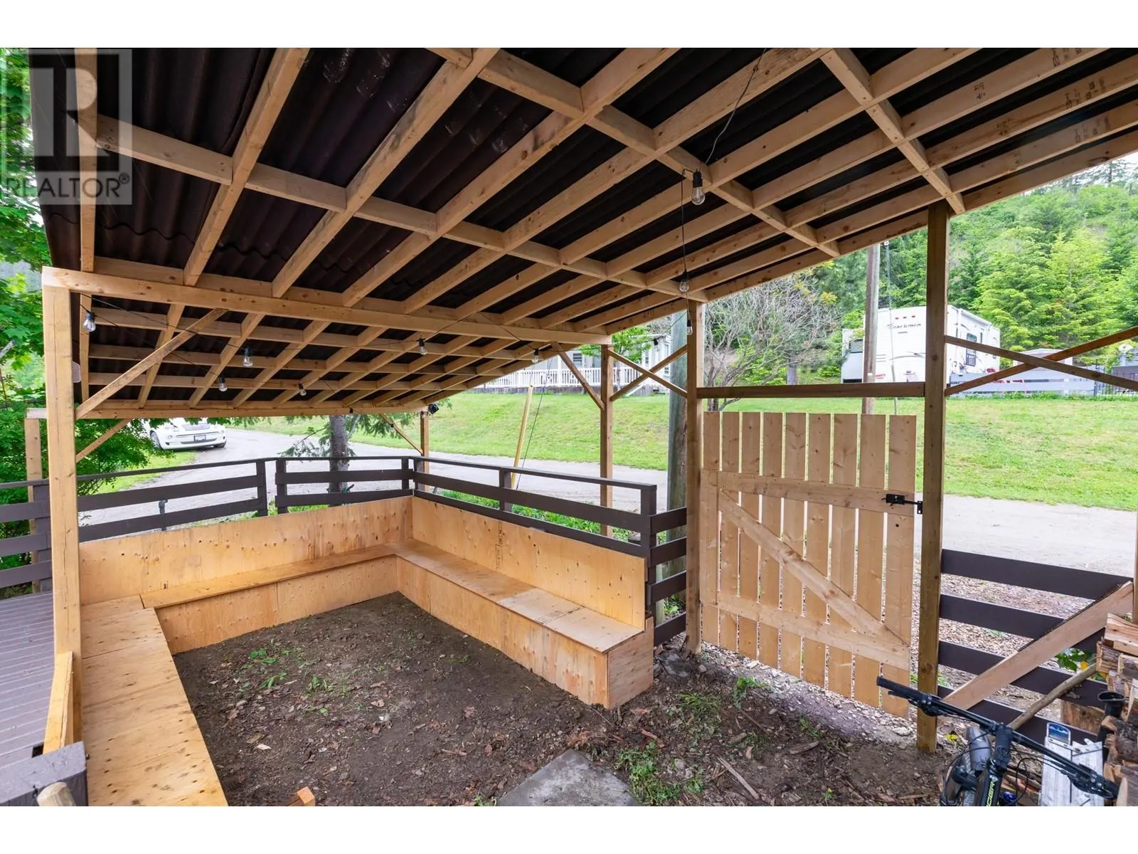 6696 Sunnybrae Canoe Point Road Unit# 12