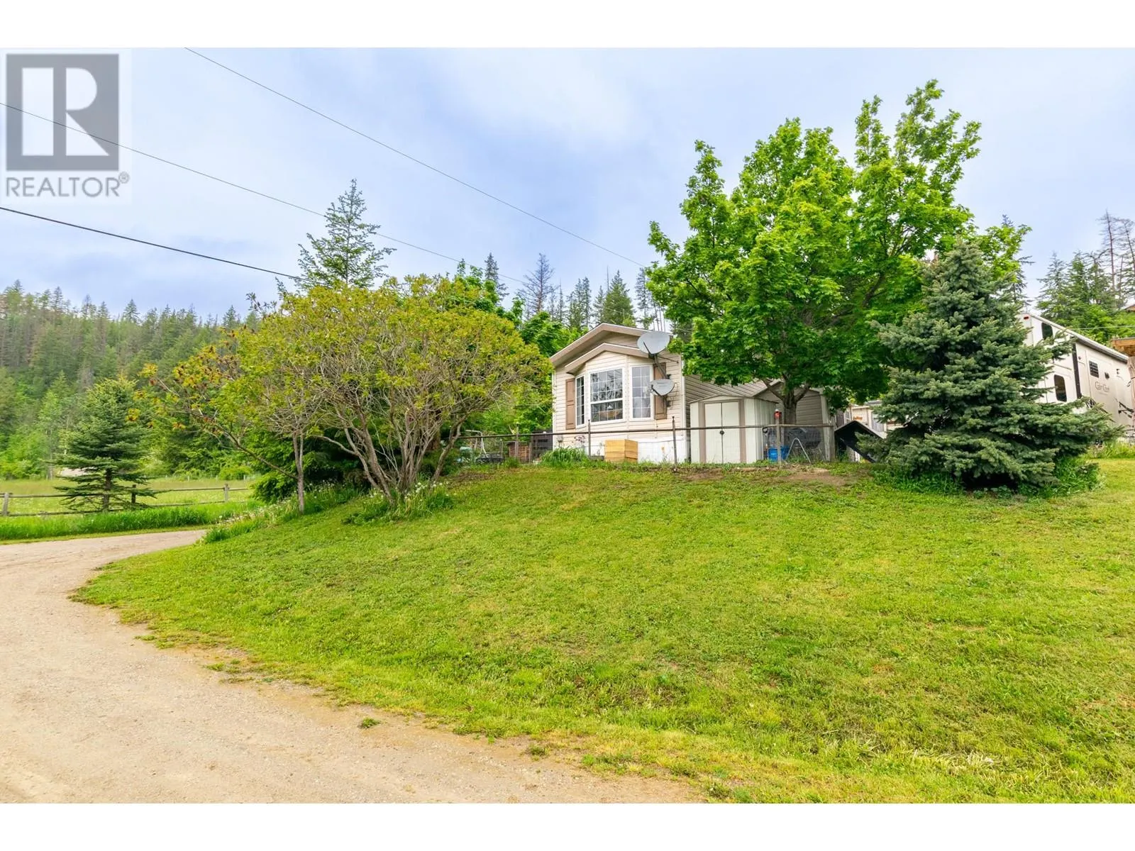 6696 Sunnybrae Canoe Point Road Unit# 12