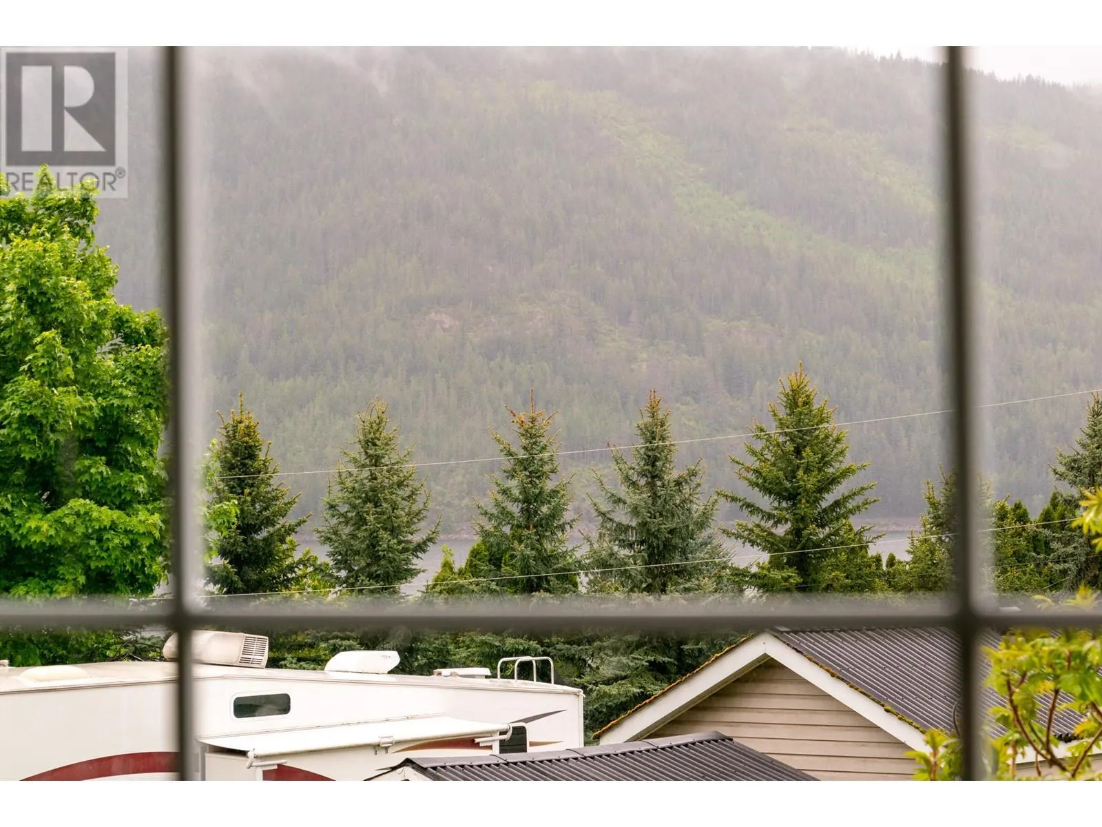6696 Sunnybrae Canoe Point Road Unit# 12