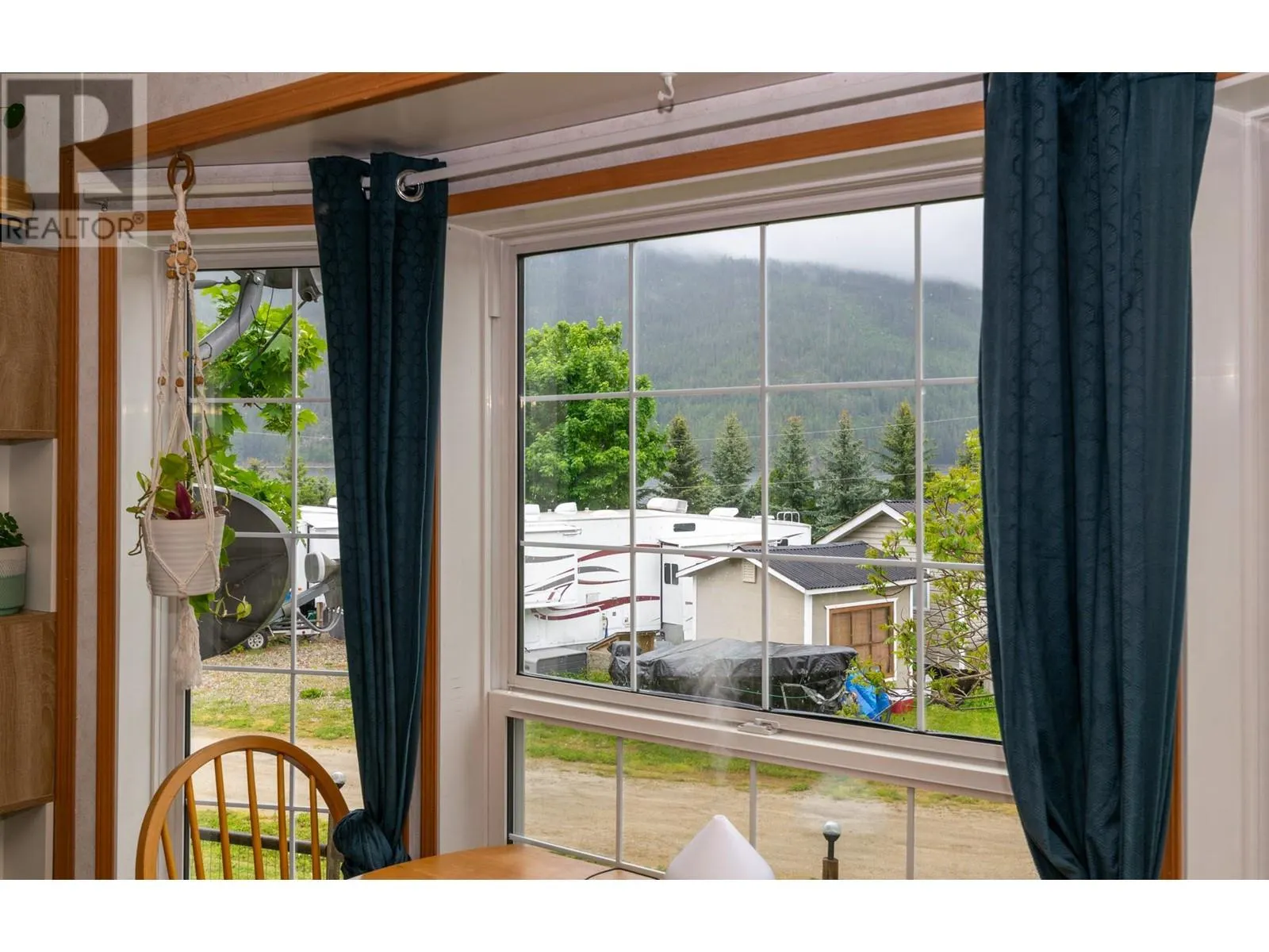 6696 Sunnybrae Canoe Point Road Unit# 12