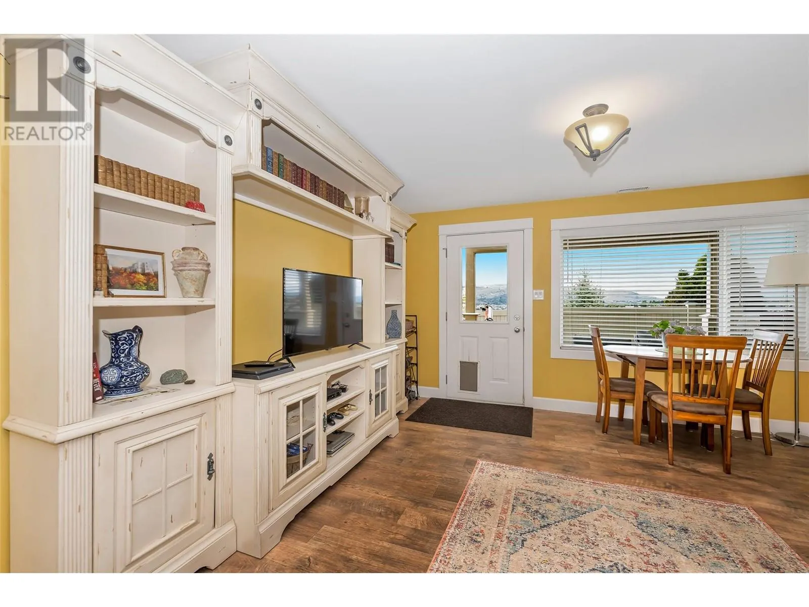 1070 Mt Fosthall Drive