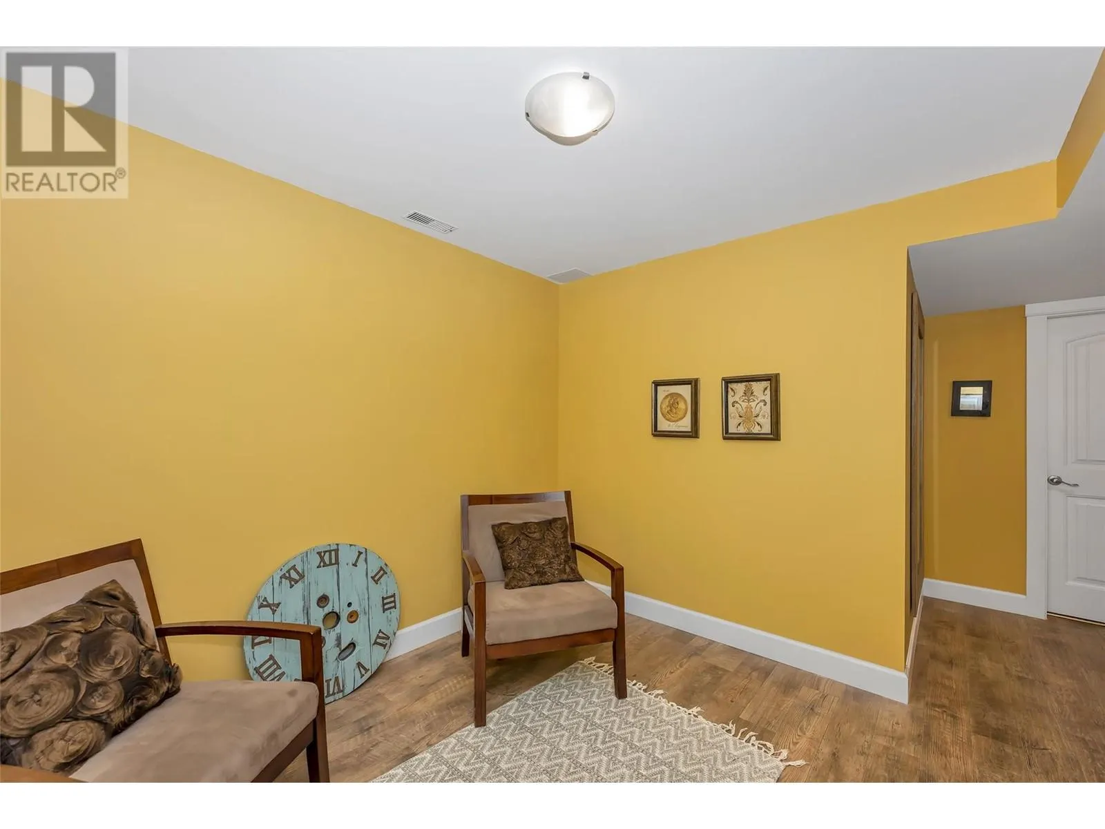 1070 Mt Fosthall Drive