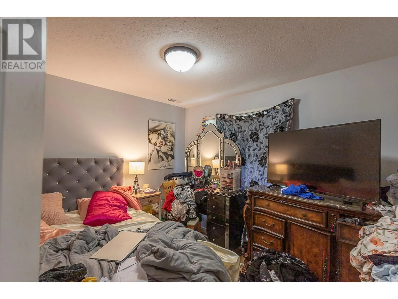 3870 Highland Park Drive