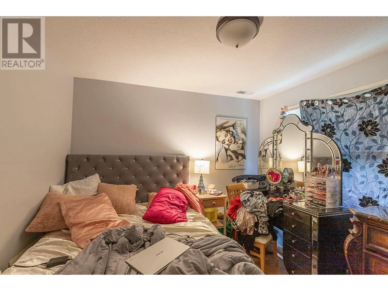 3870 Highland Park Drive