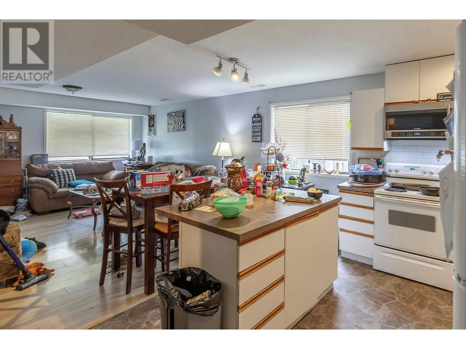 3870 Highland Park Drive