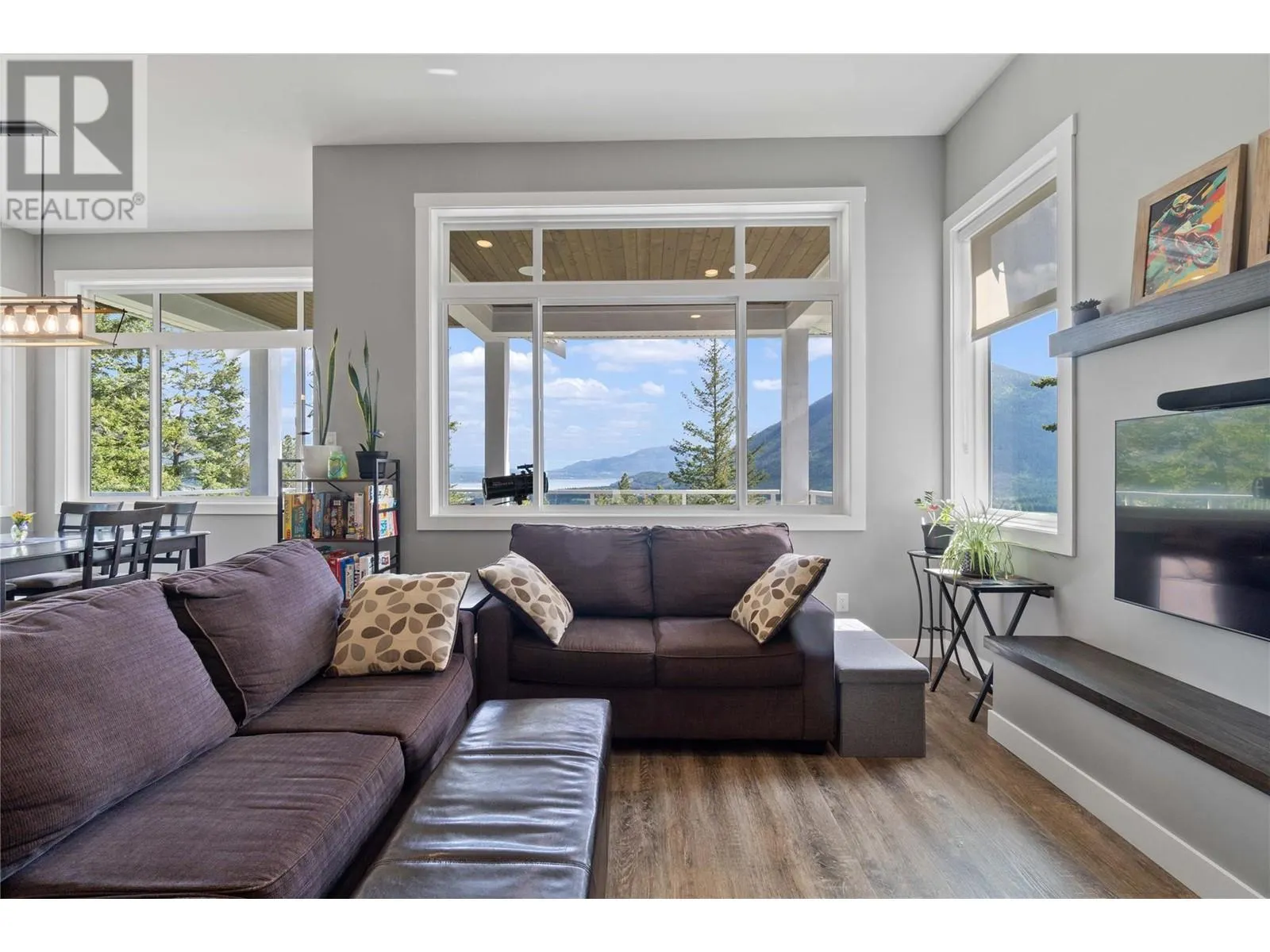 1750 Recline Ridge Road