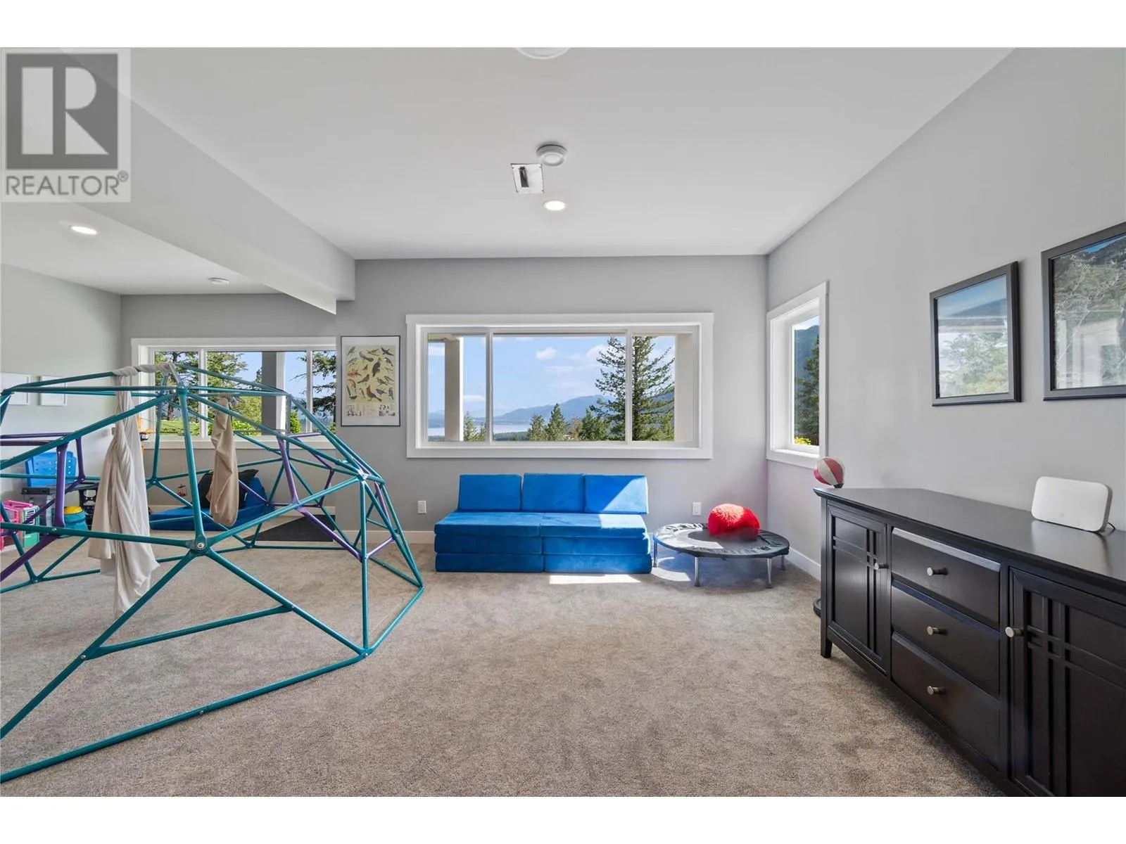 1750 Recline Ridge Road