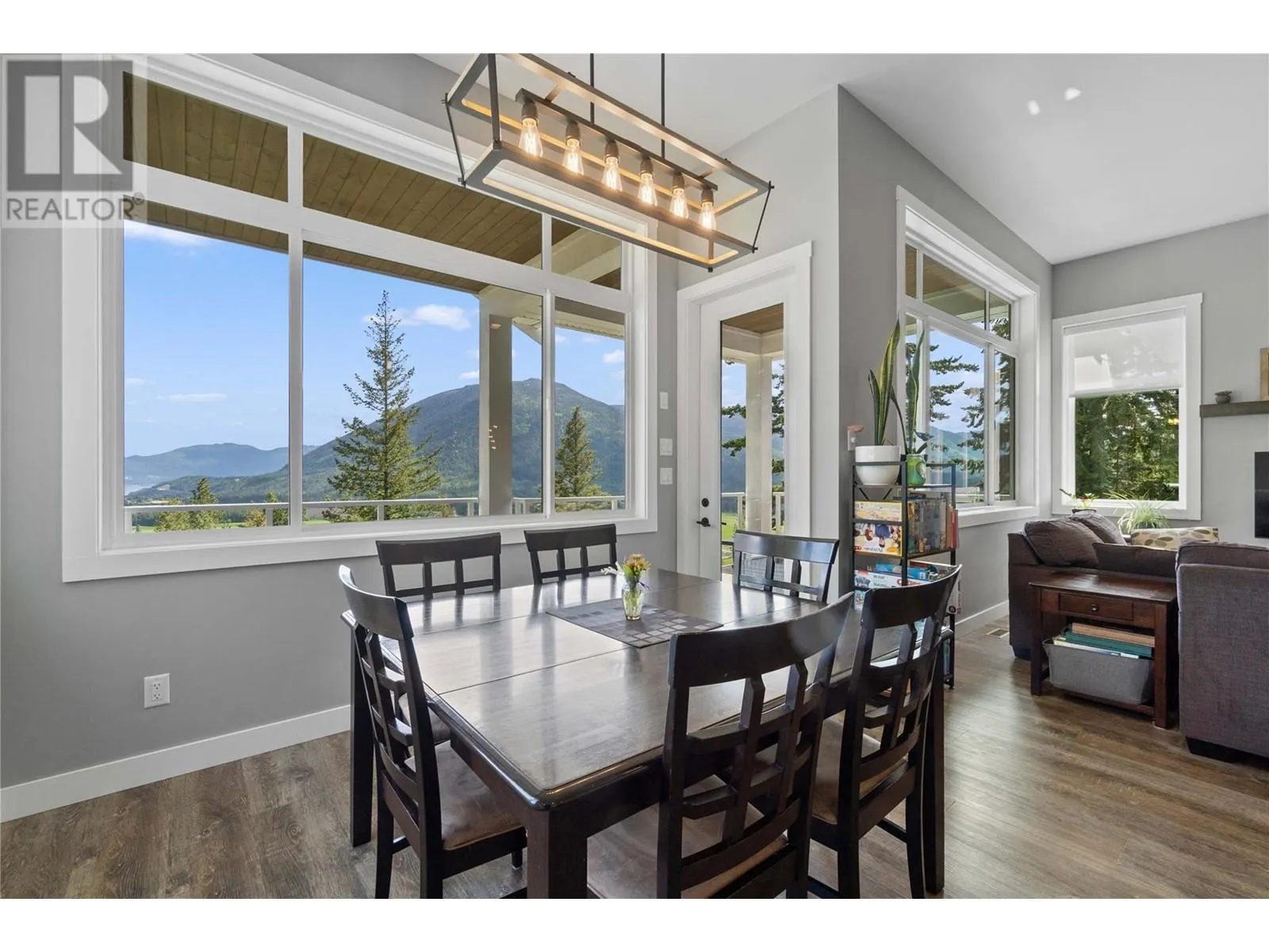 1750 Recline Ridge Road