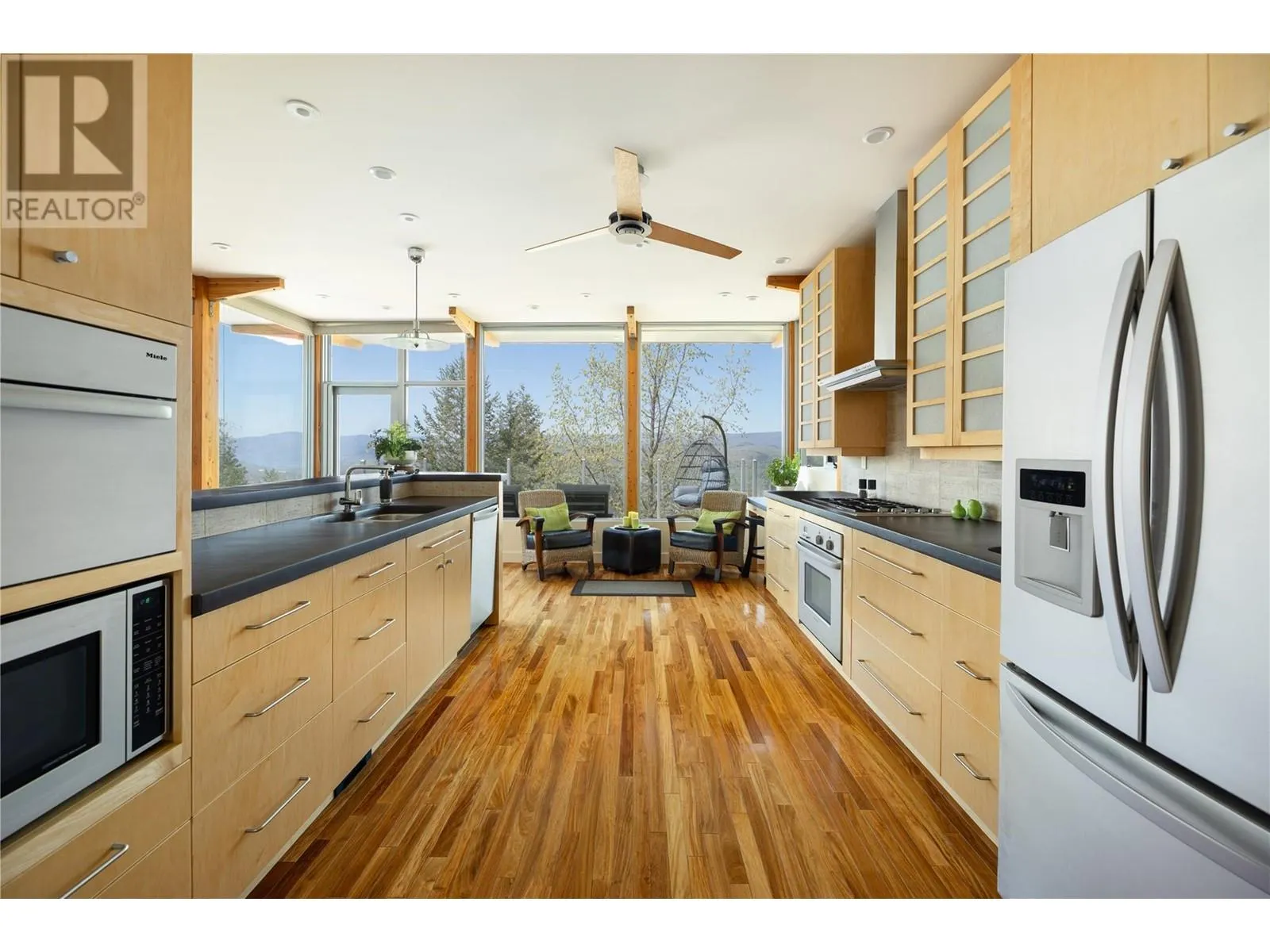 5454 Kingsview Road