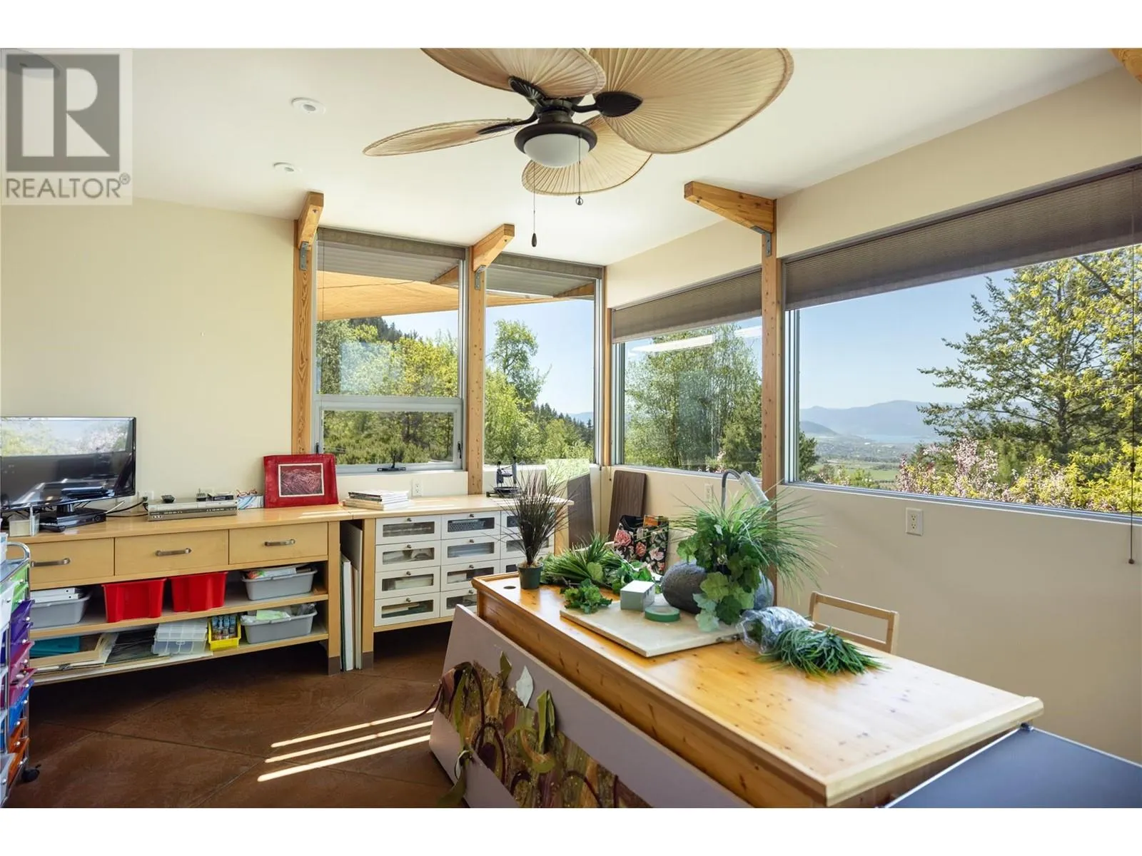 5454 Kingsview Road