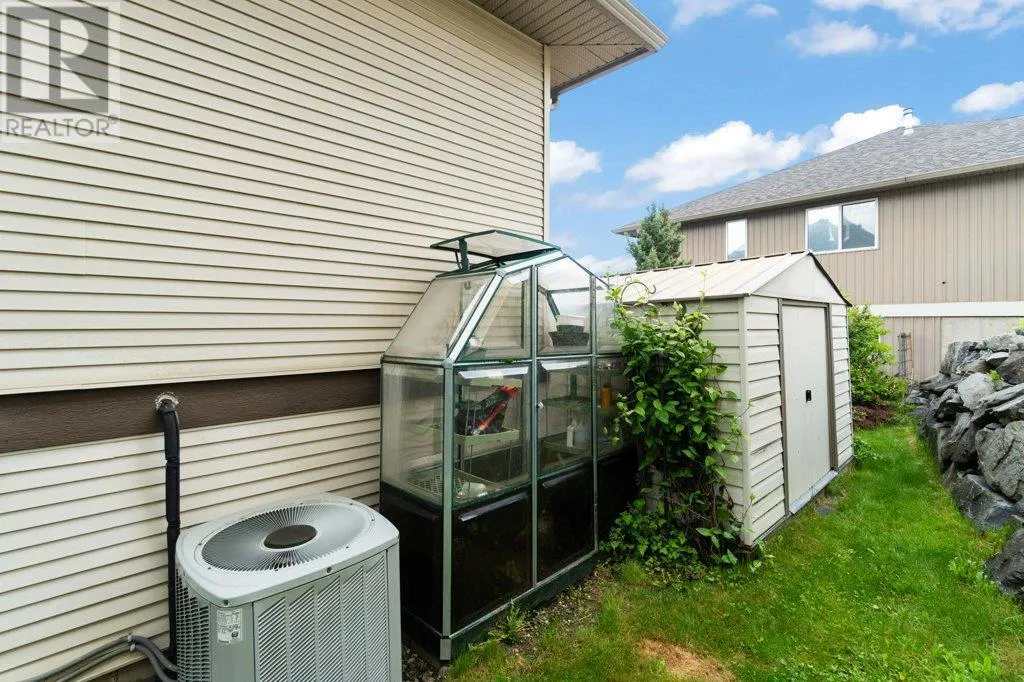 1181 Old Auto Road SE
