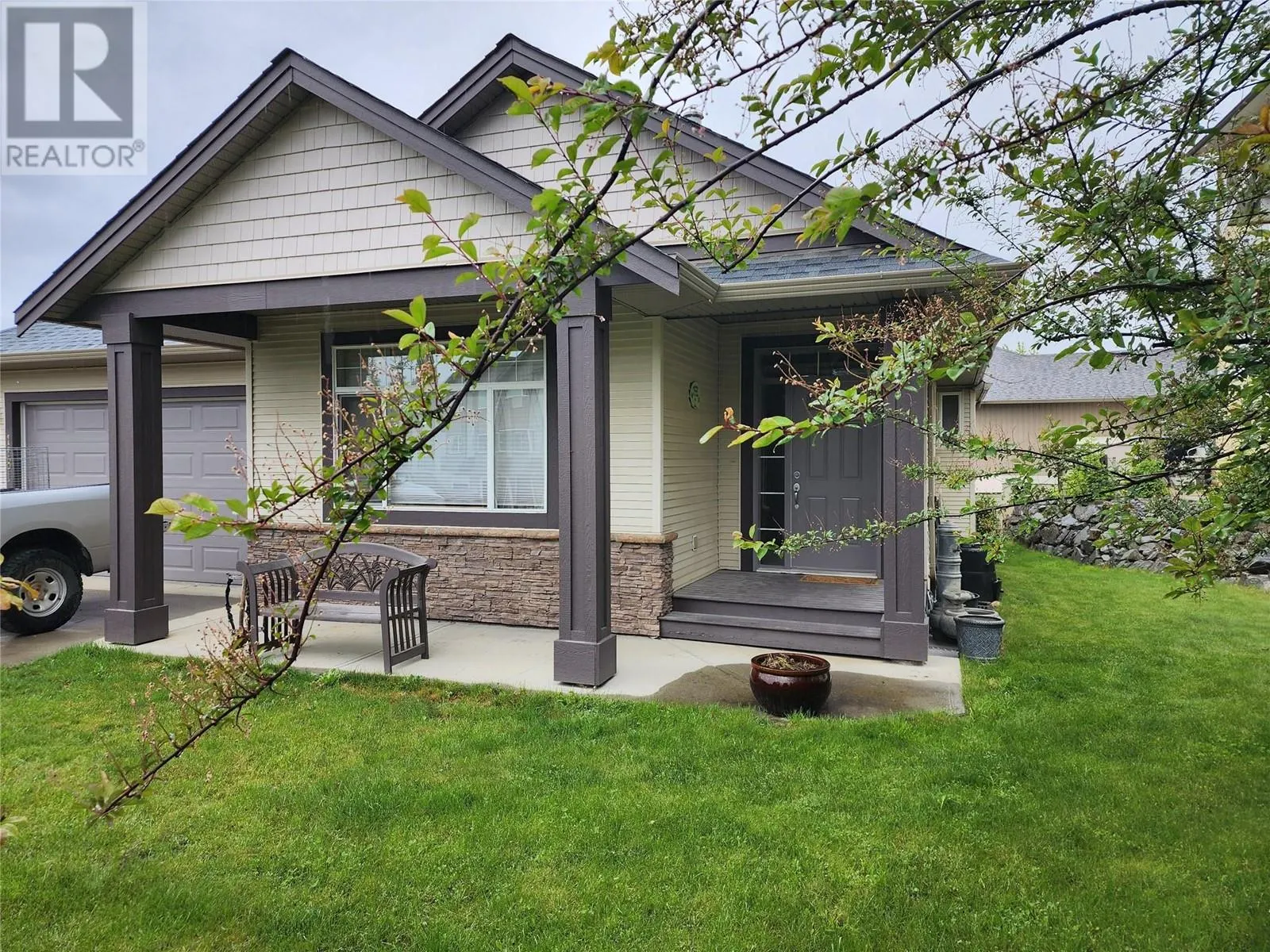 1181 Old Auto Road SE