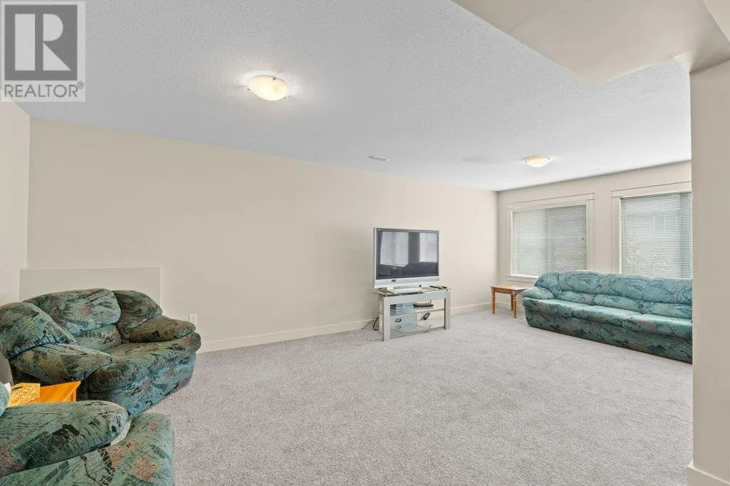 1181 Old Auto Road SE