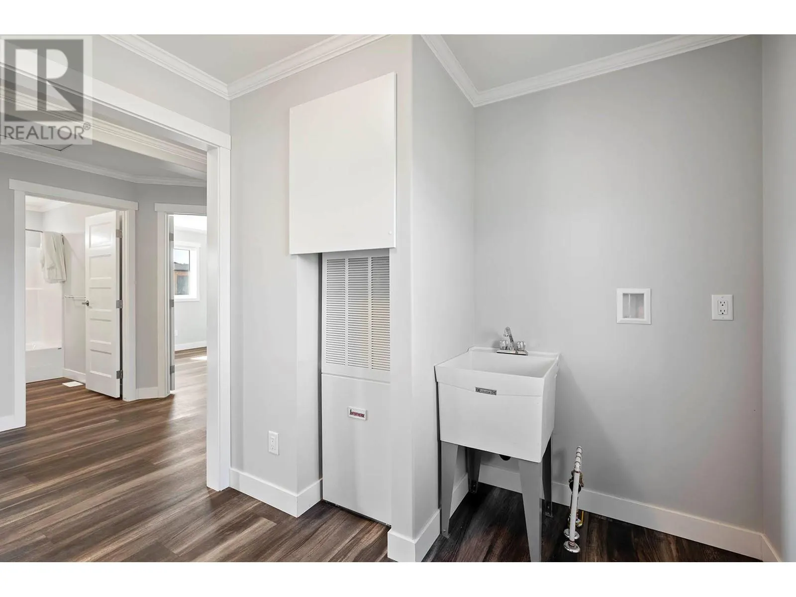 5005 RIVER Road Unit# 153