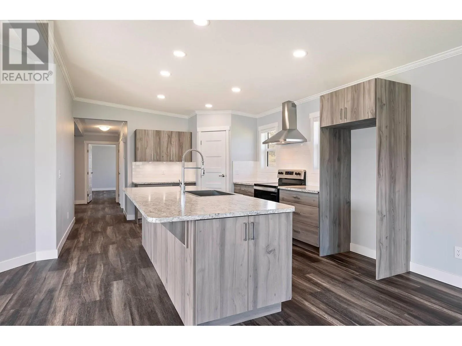 5005 RIVER Road Unit# 153
