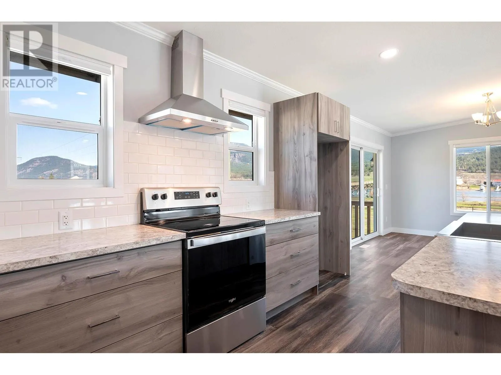 5005 RIVER Road Unit# 153