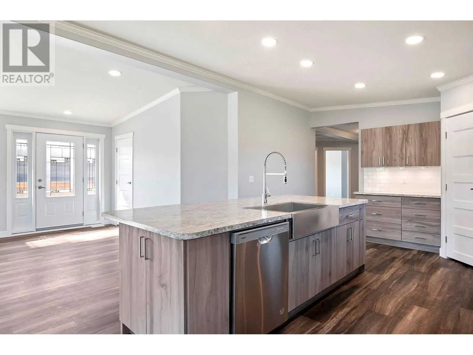 5005 RIVER Road Unit# 153