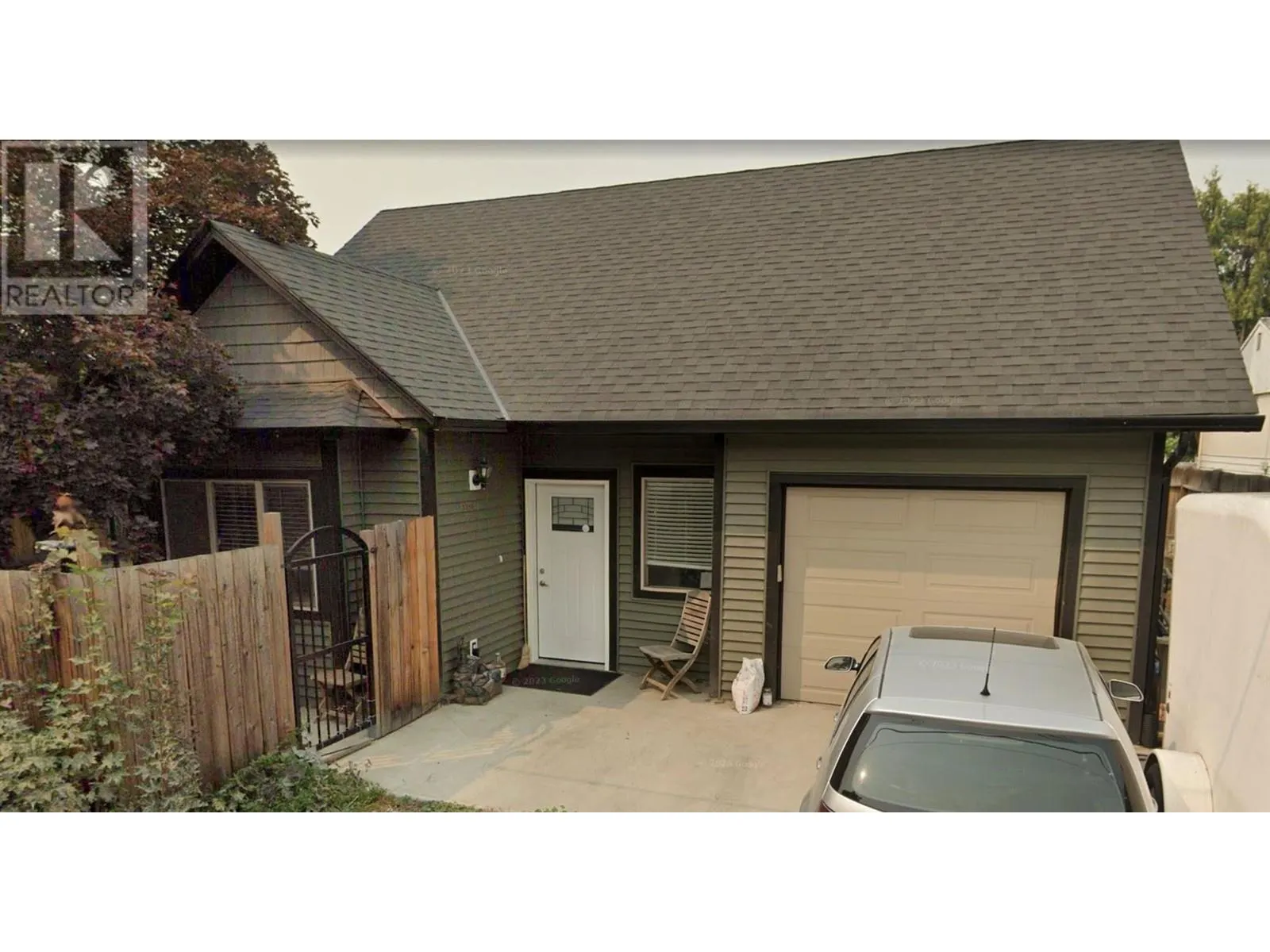 2261 Burnett Street