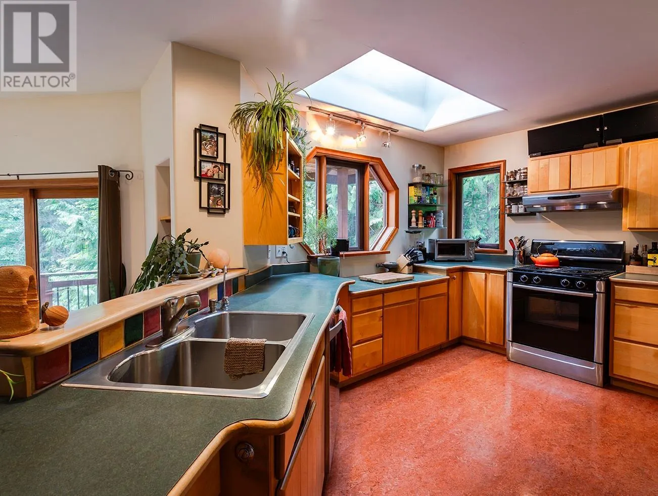 3230 The Middle Road