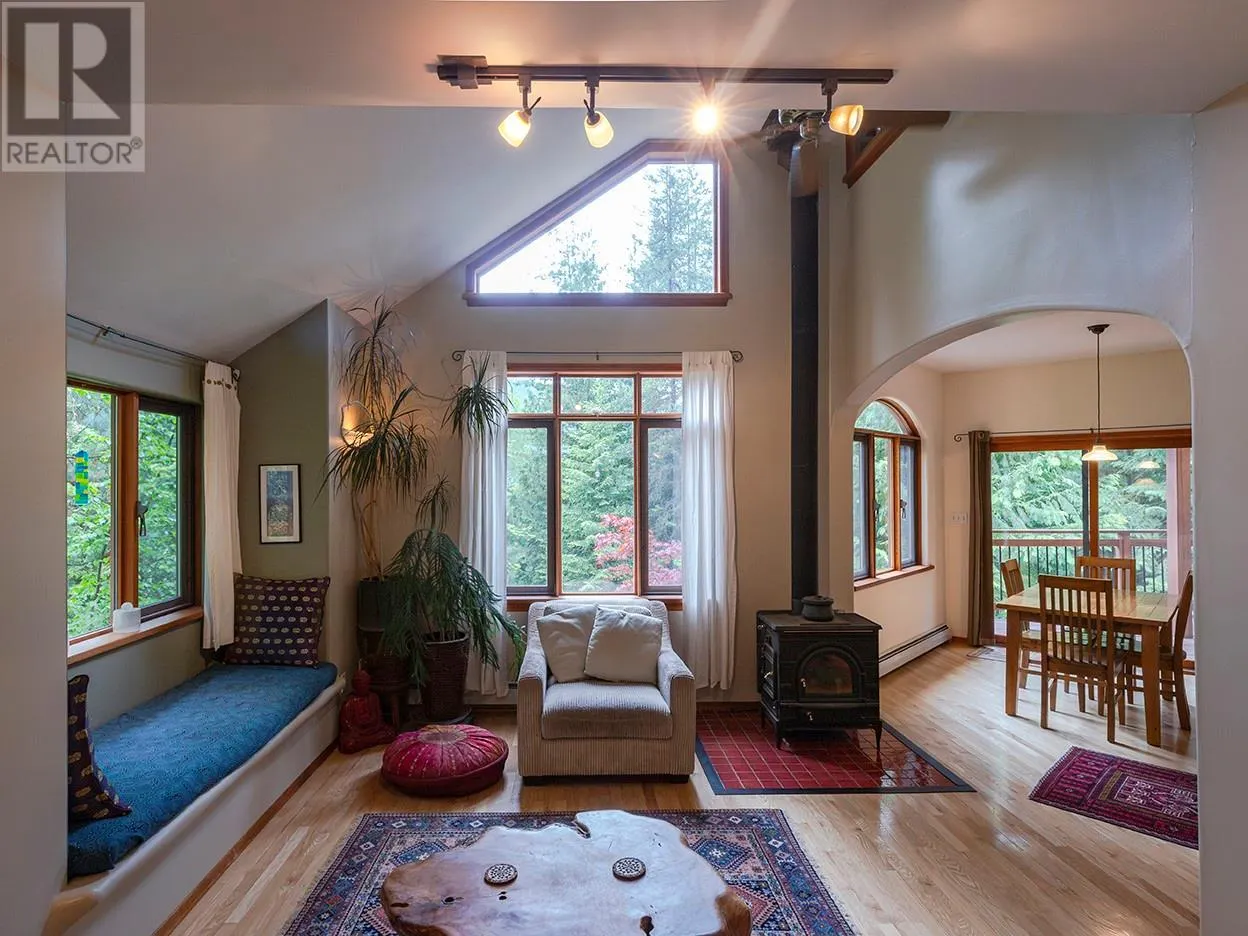 3230 The Middle Road
