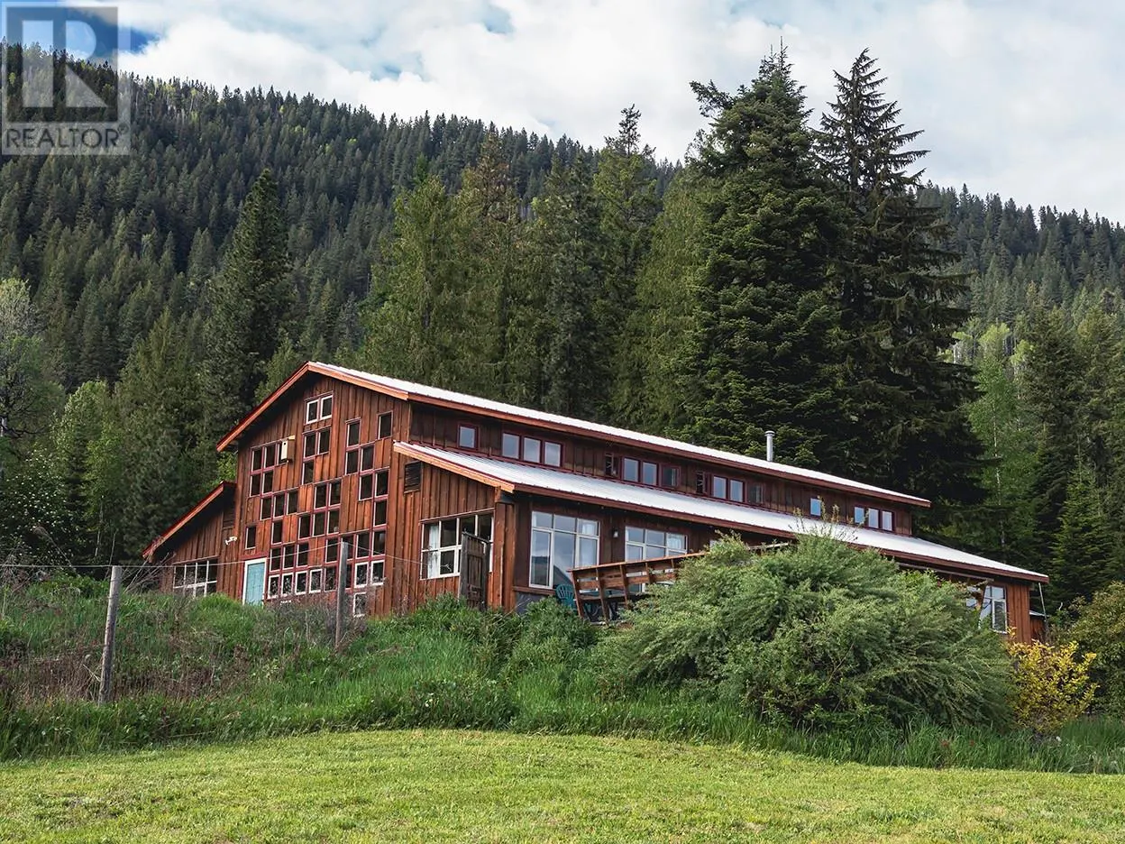 3230 The Middle Road