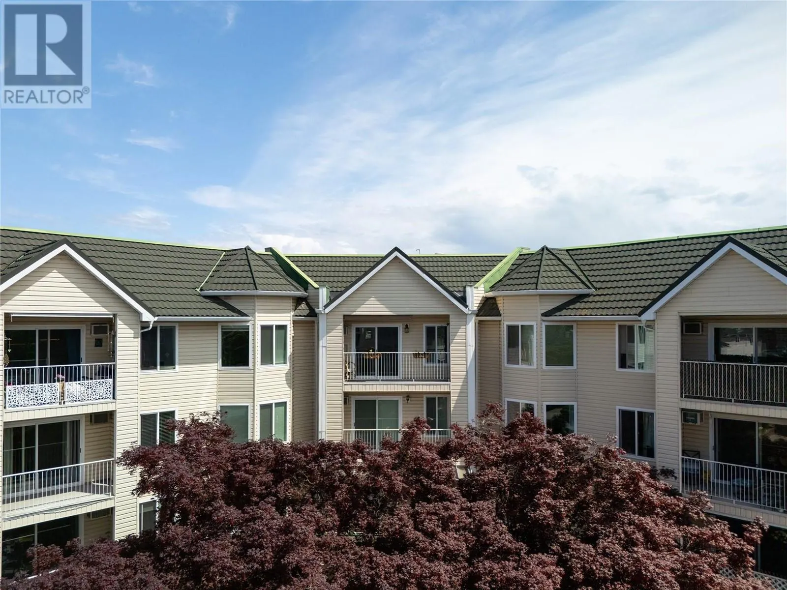 3160 Casorso Road Unit# 423