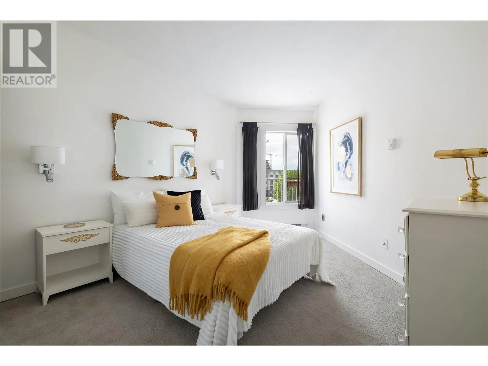 3160 Casorso Road Unit# 423