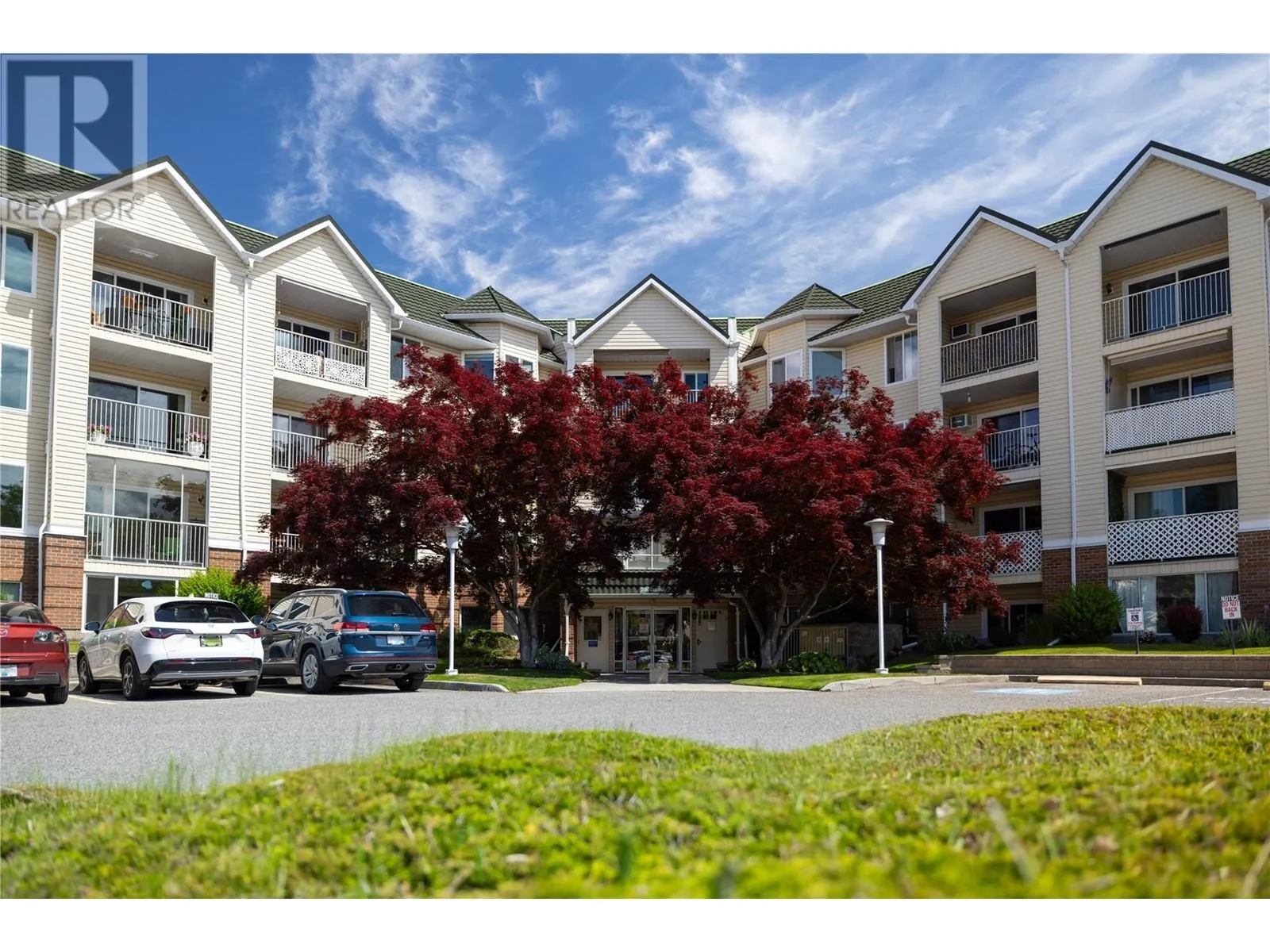 3160 Casorso Road Unit# 423