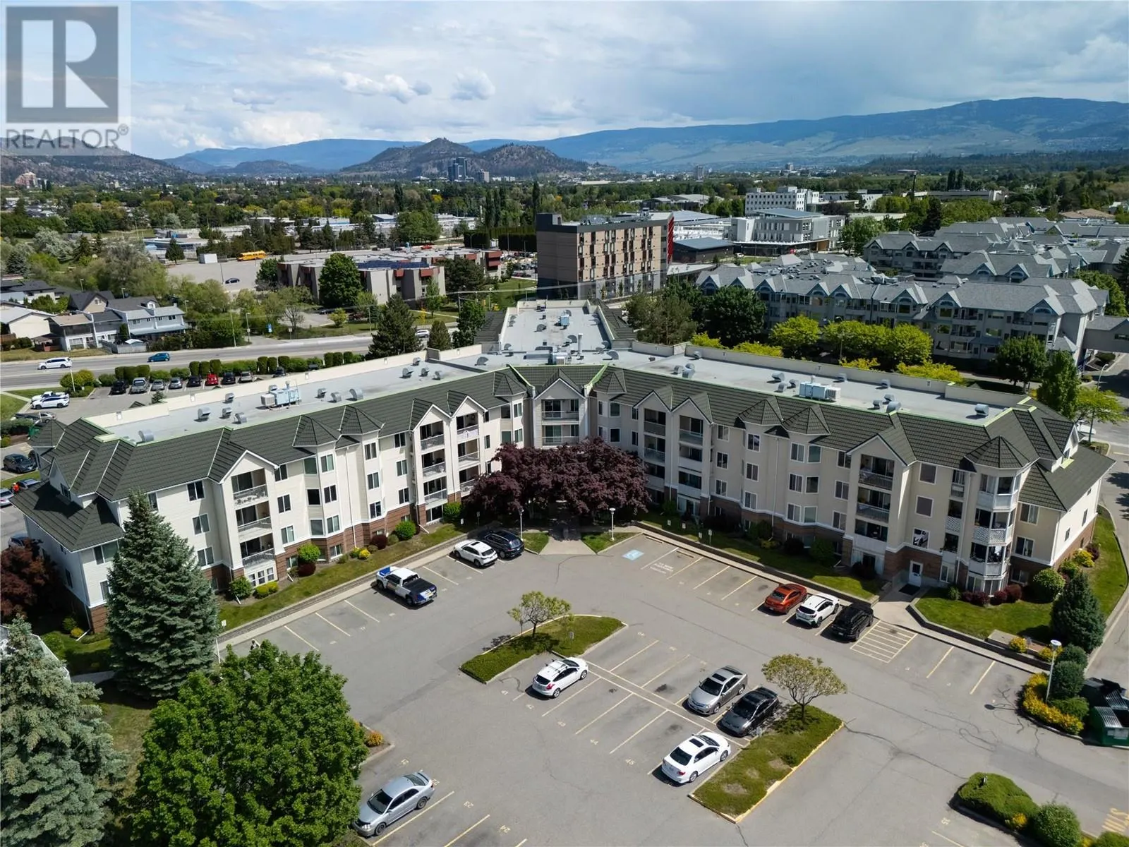 3160 Casorso Road Unit# 423
