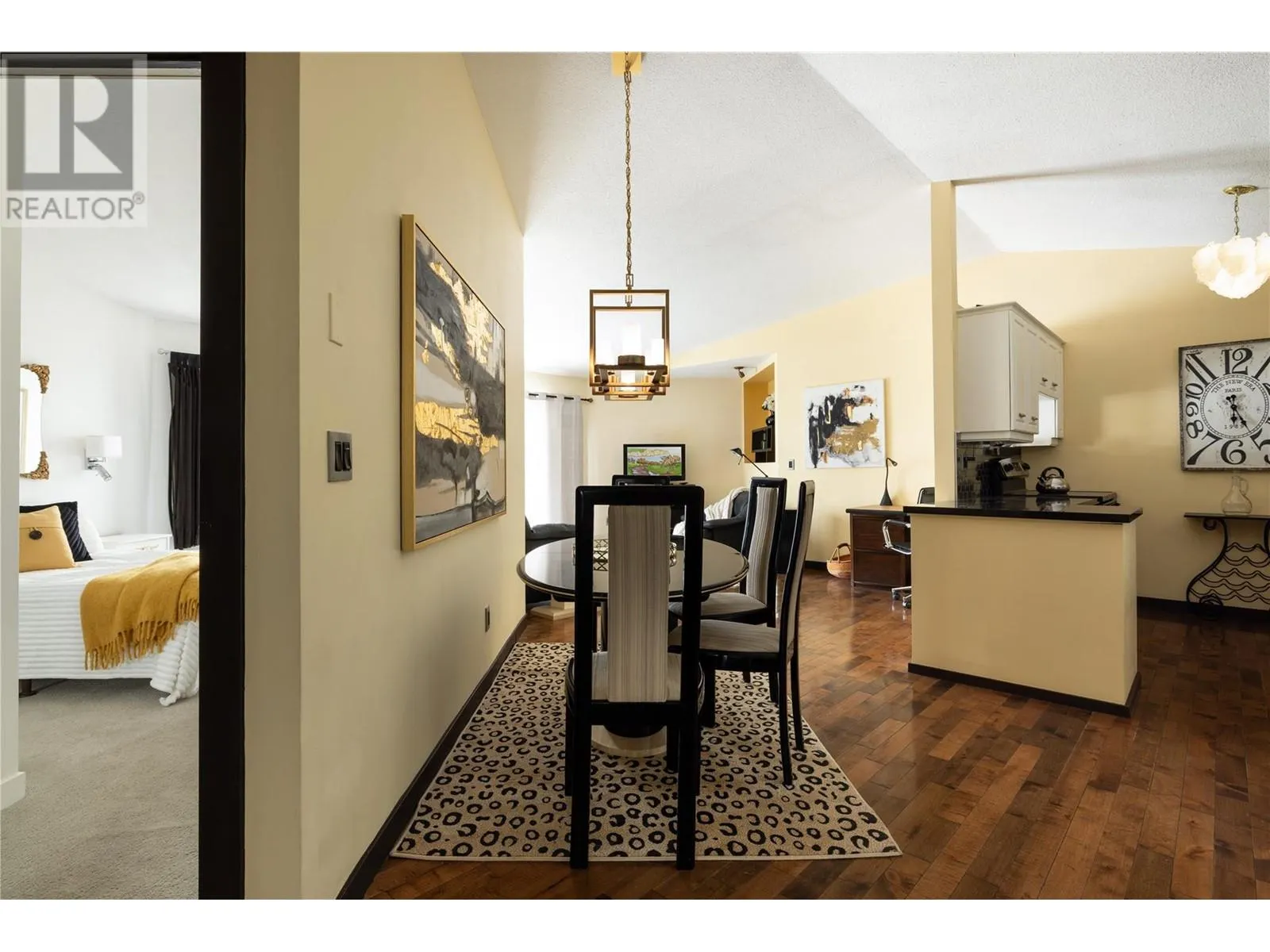 3160 Casorso Road Unit# 423