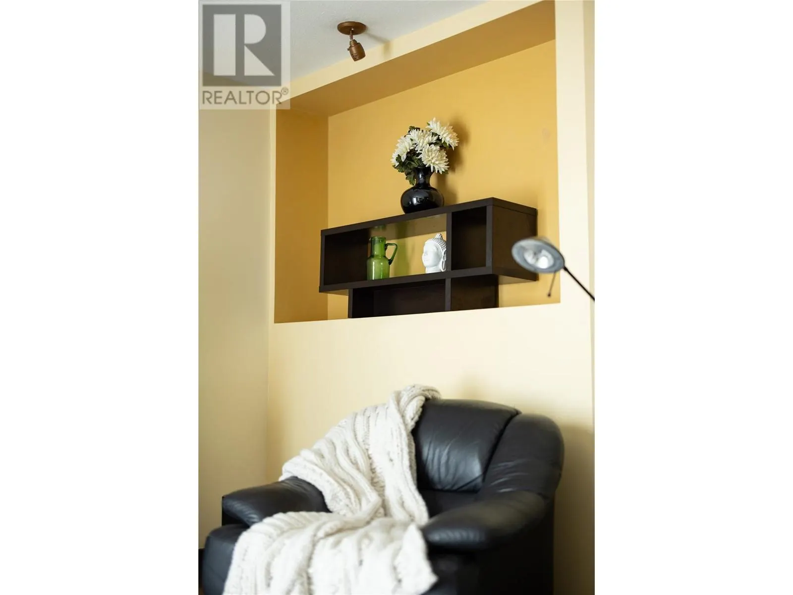 3160 Casorso Road Unit# 423