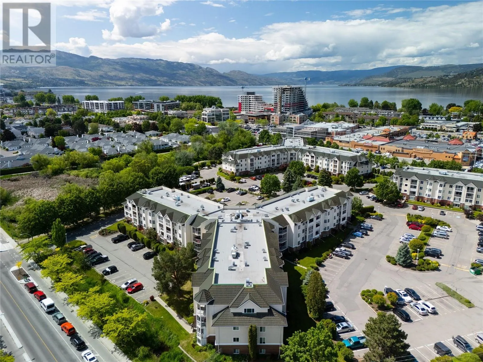 3160 Casorso Road Unit# 423