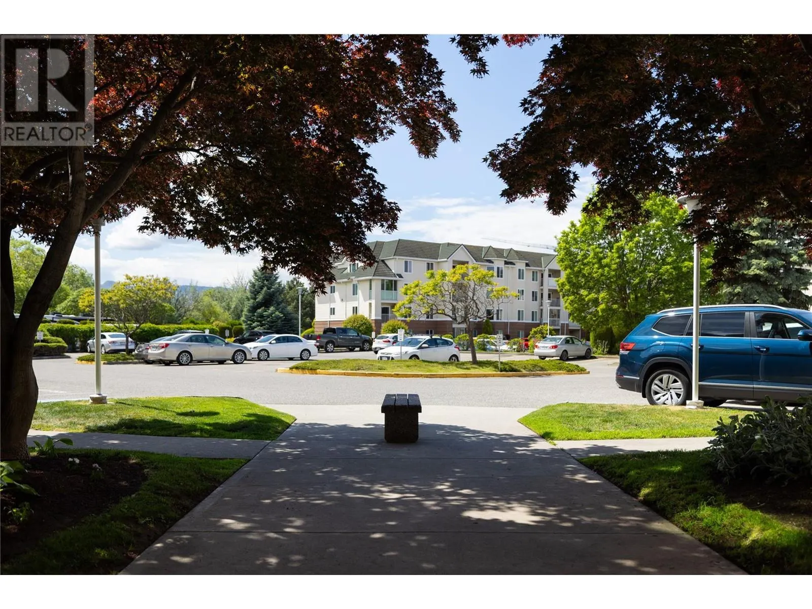 3160 Casorso Road Unit# 423