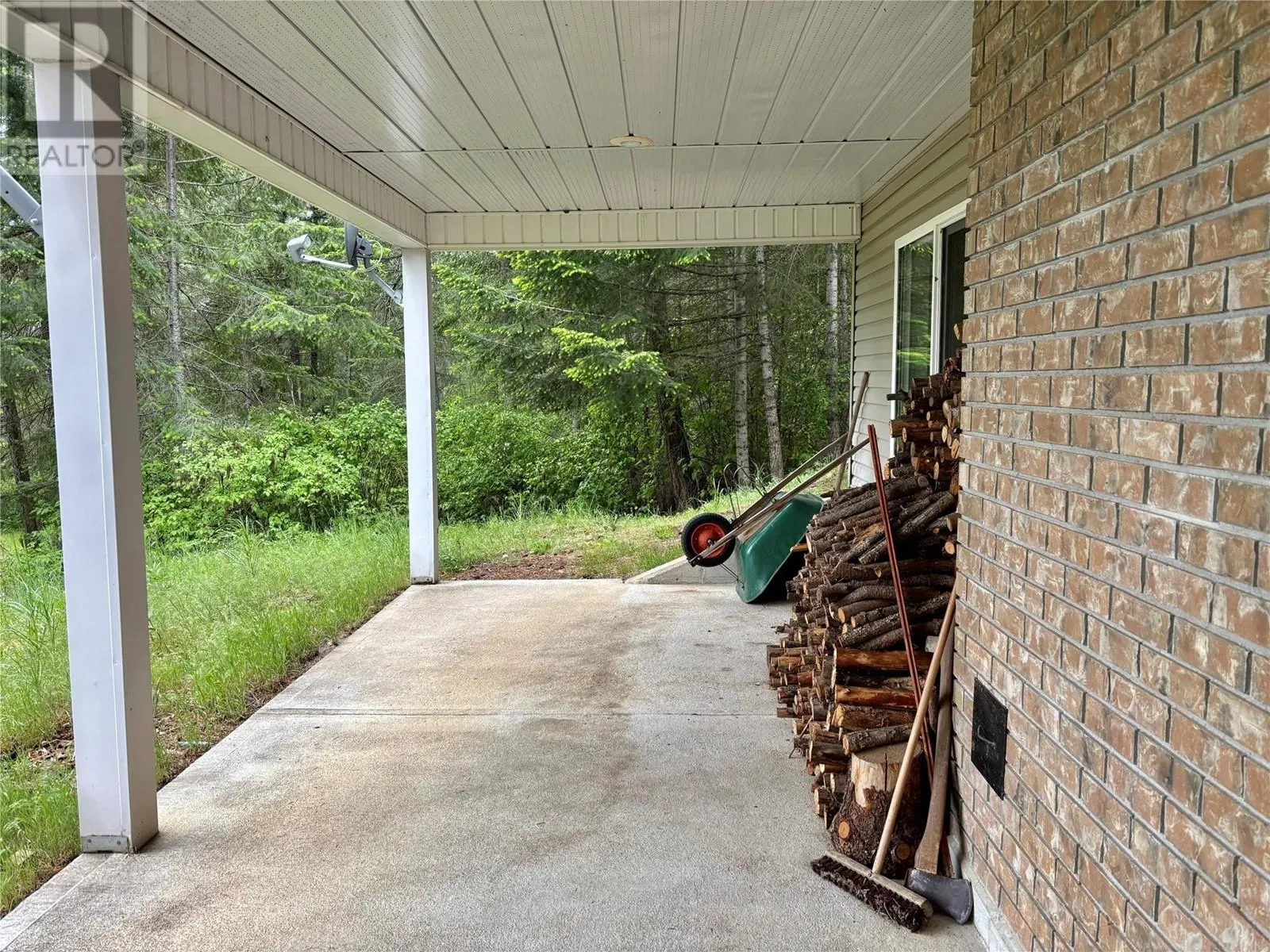 1611 Tappen Notch Hill Road