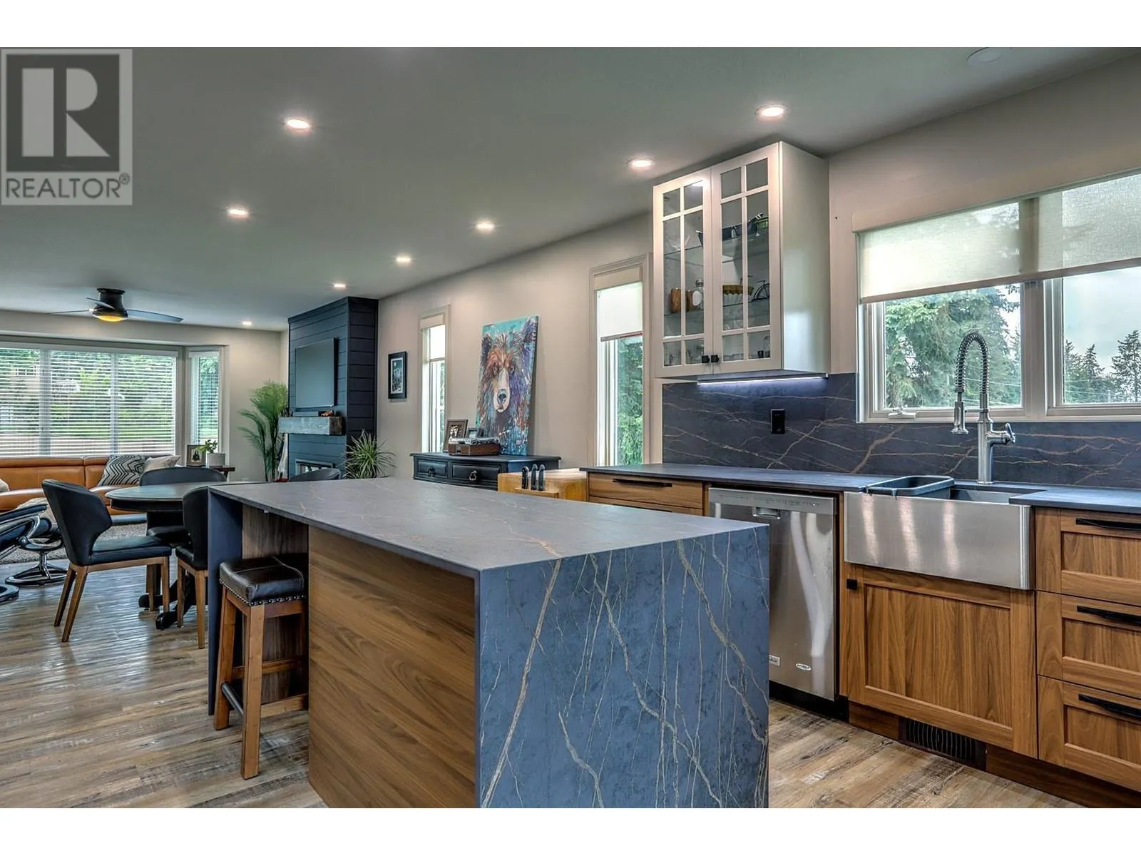 3382 Lockhart Drive
