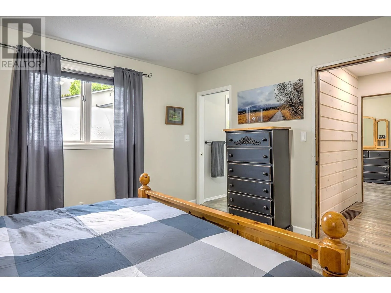 3382 Lockhart Drive