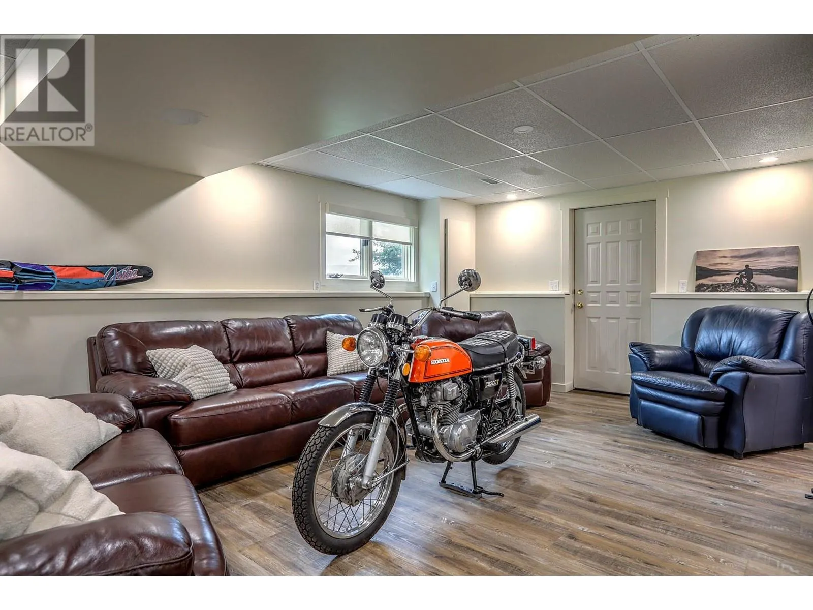 3382 Lockhart Drive
