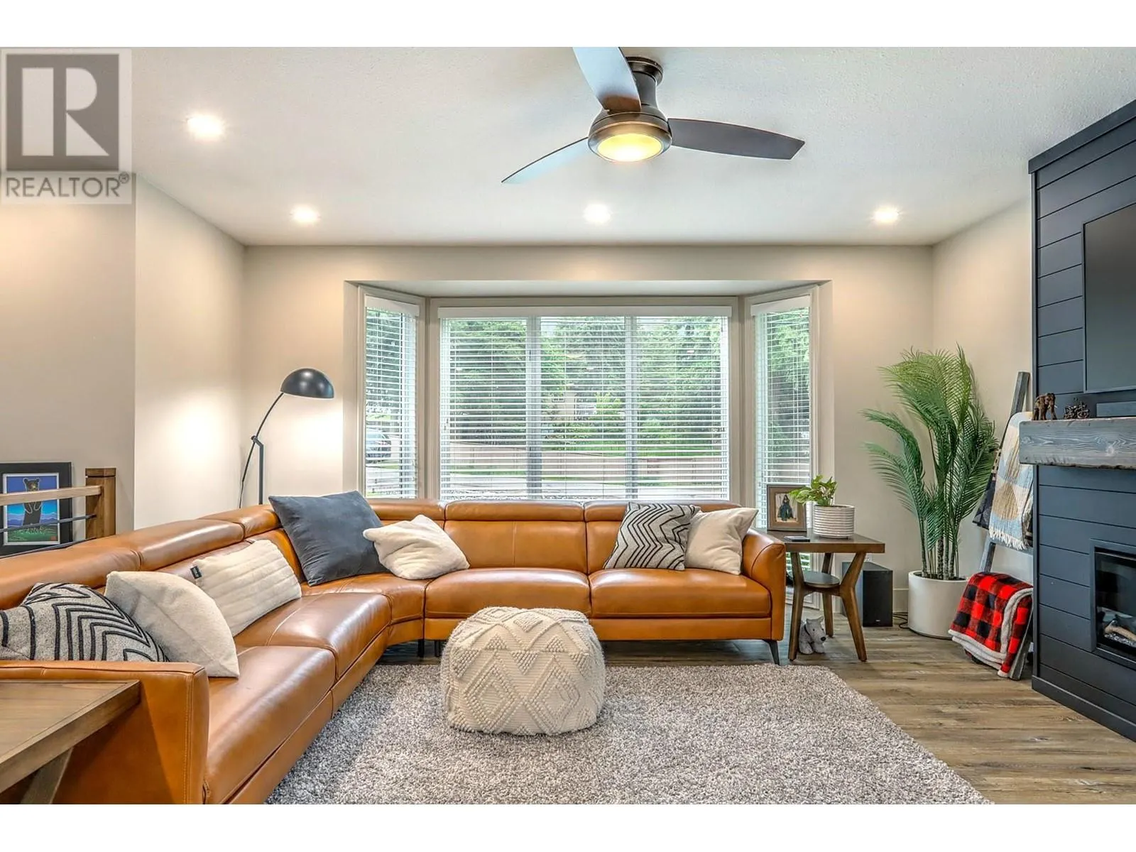 3382 Lockhart Drive