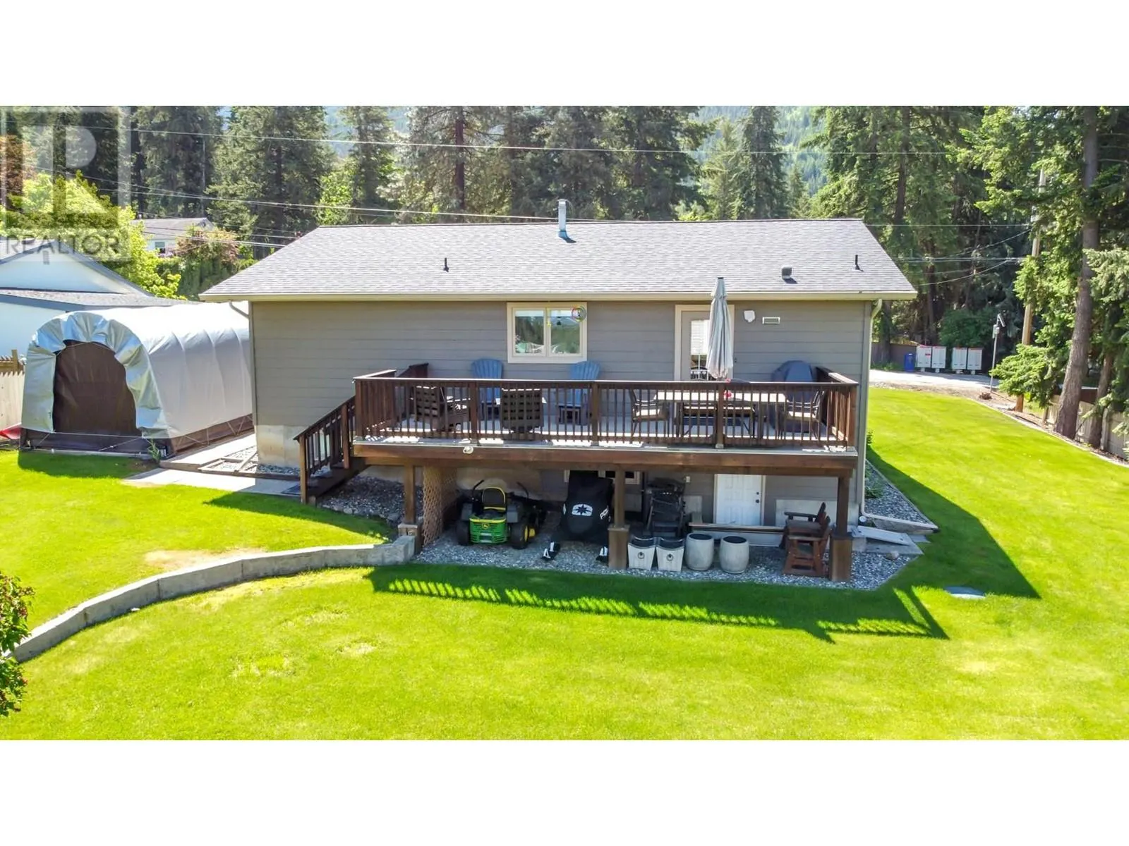 3382 Lockhart Drive