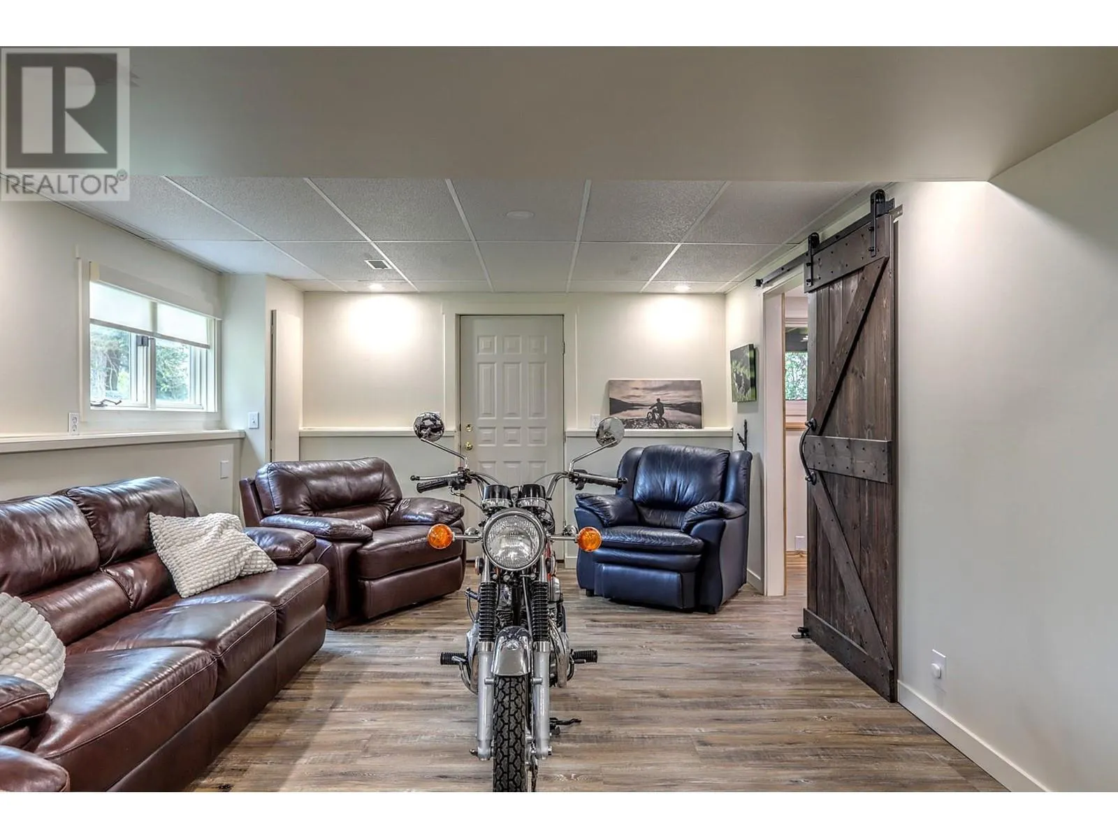 3382 Lockhart Drive
