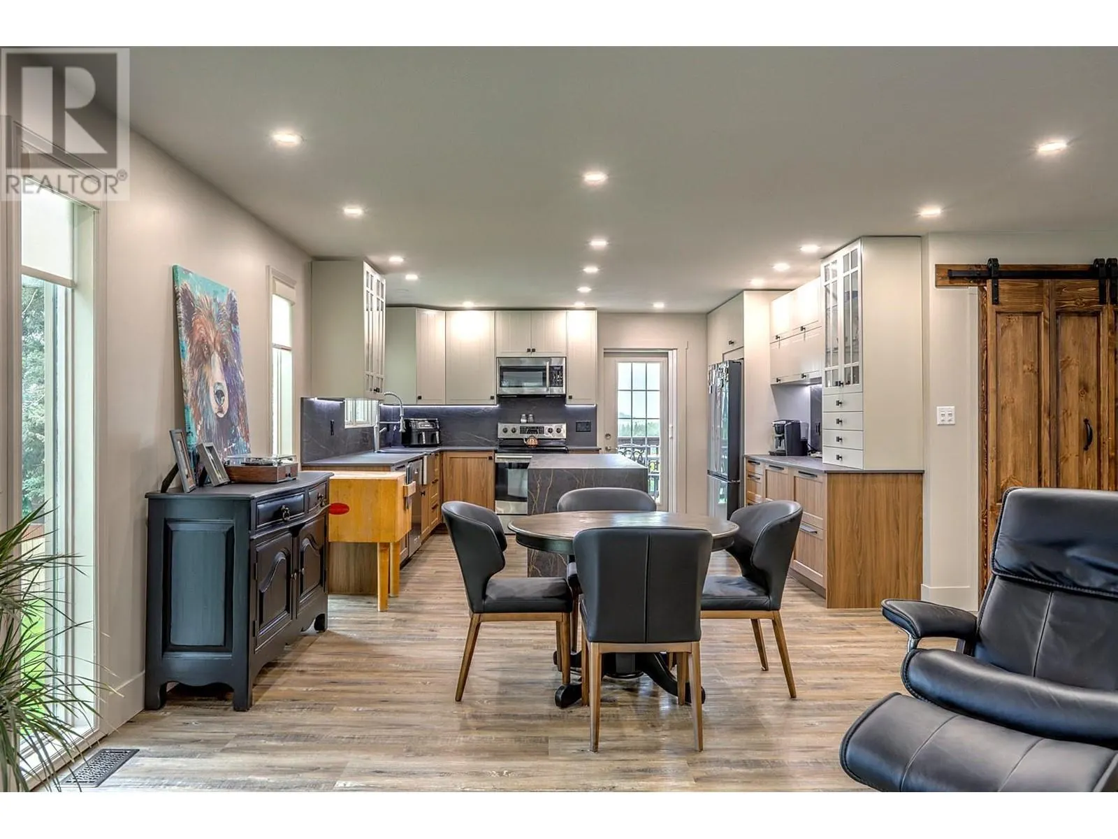 3382 Lockhart Drive