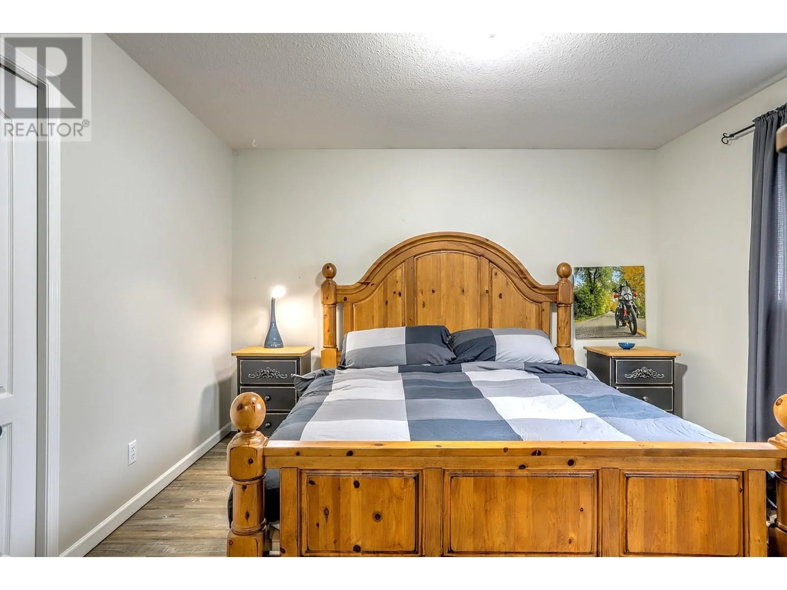 3382 Lockhart Drive