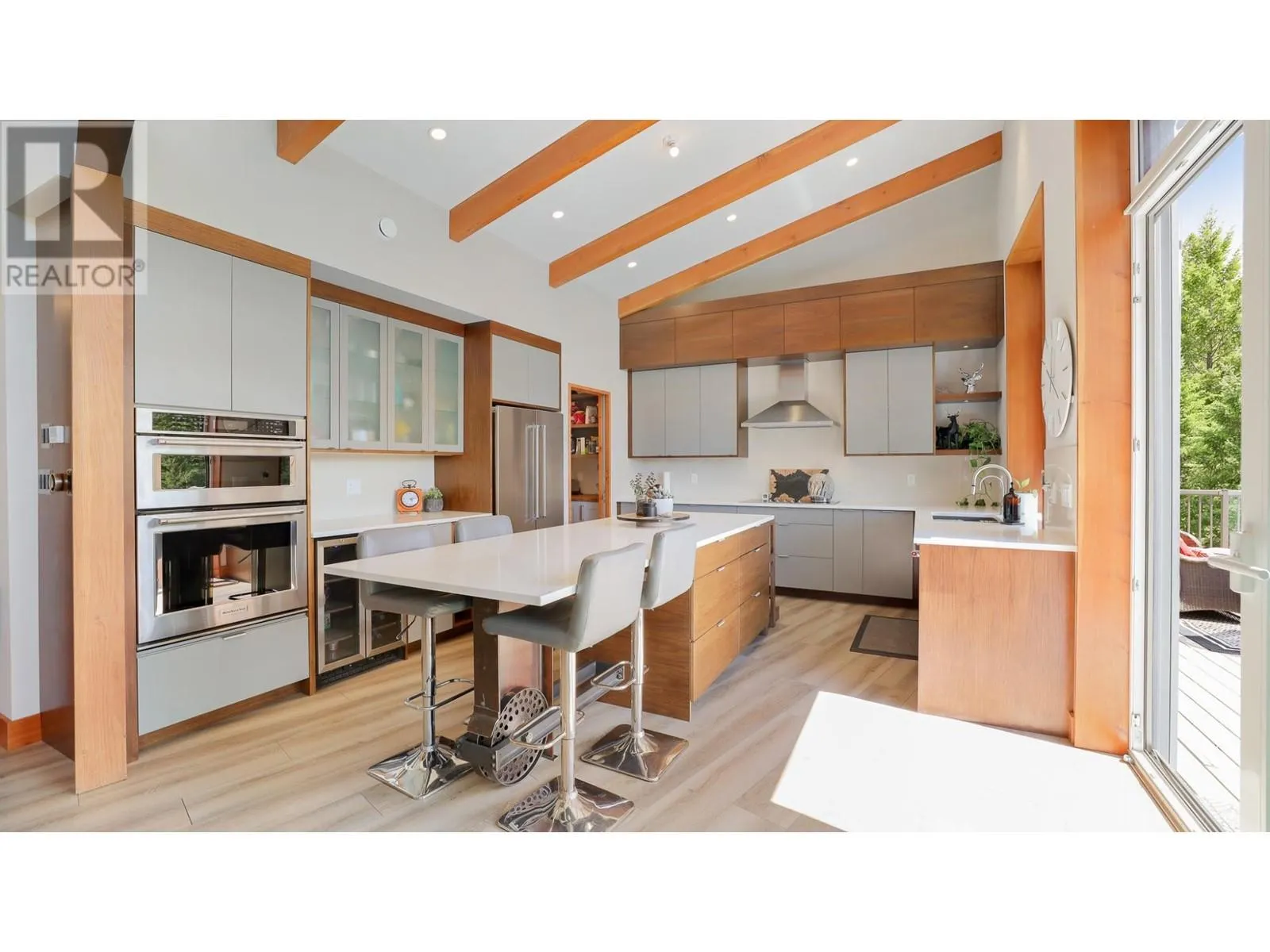 2160 KOOTENAY 3 Road