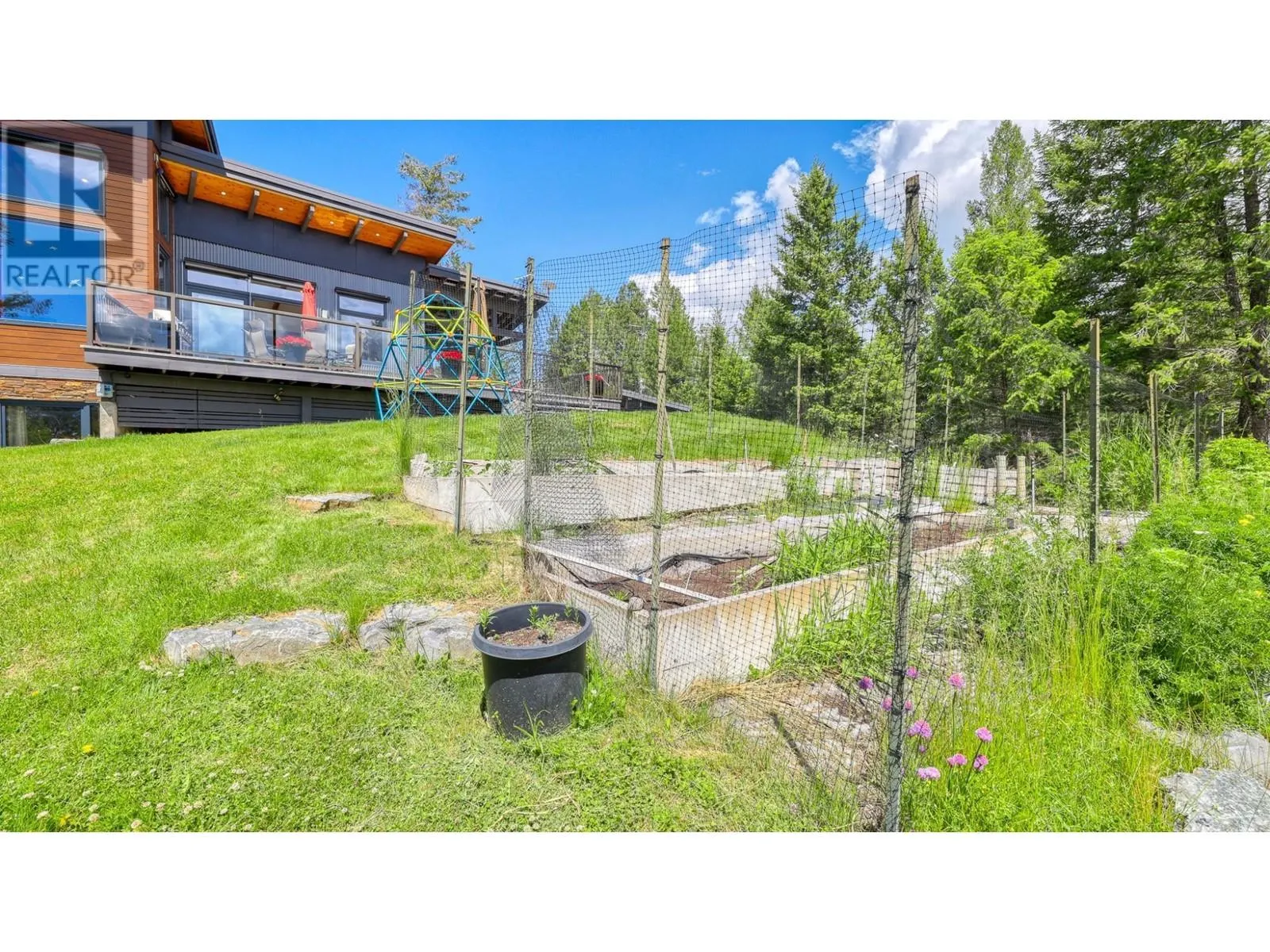 2160 KOOTENAY 3 Road