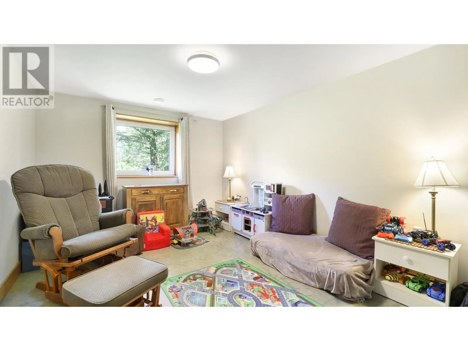 2160 KOOTENAY 3 Road