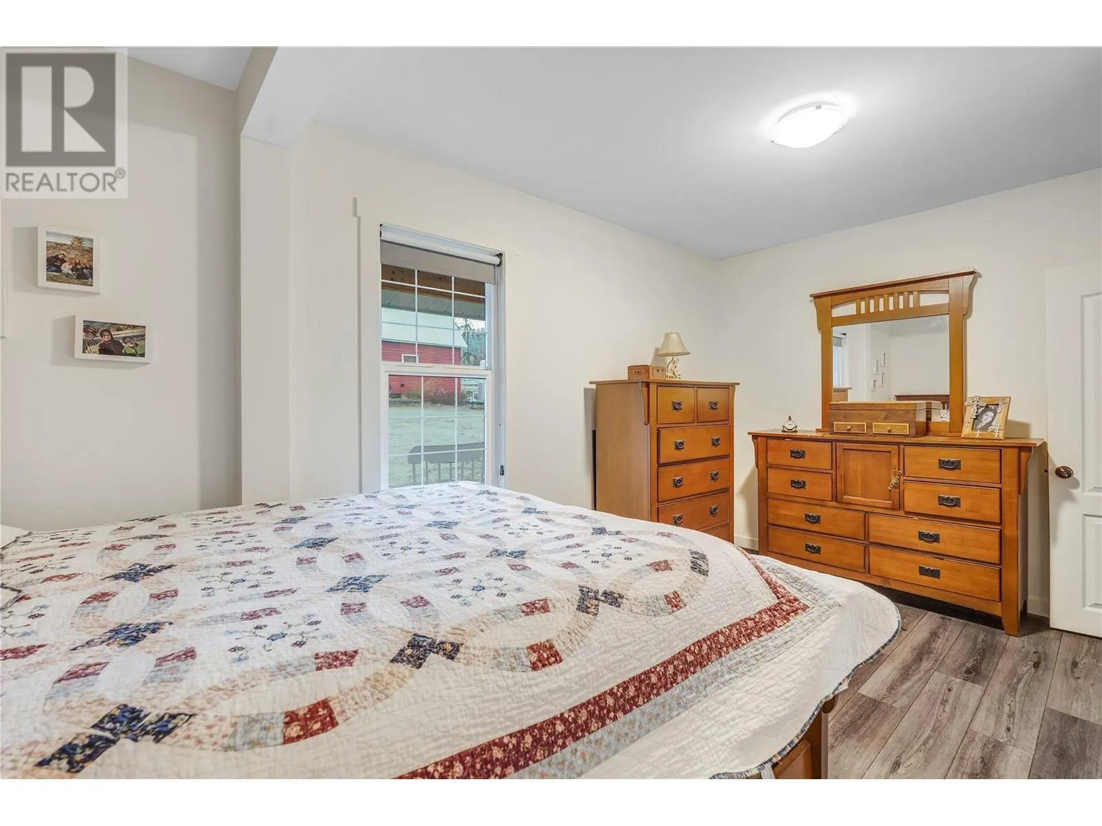15902 Prairie Valley Road